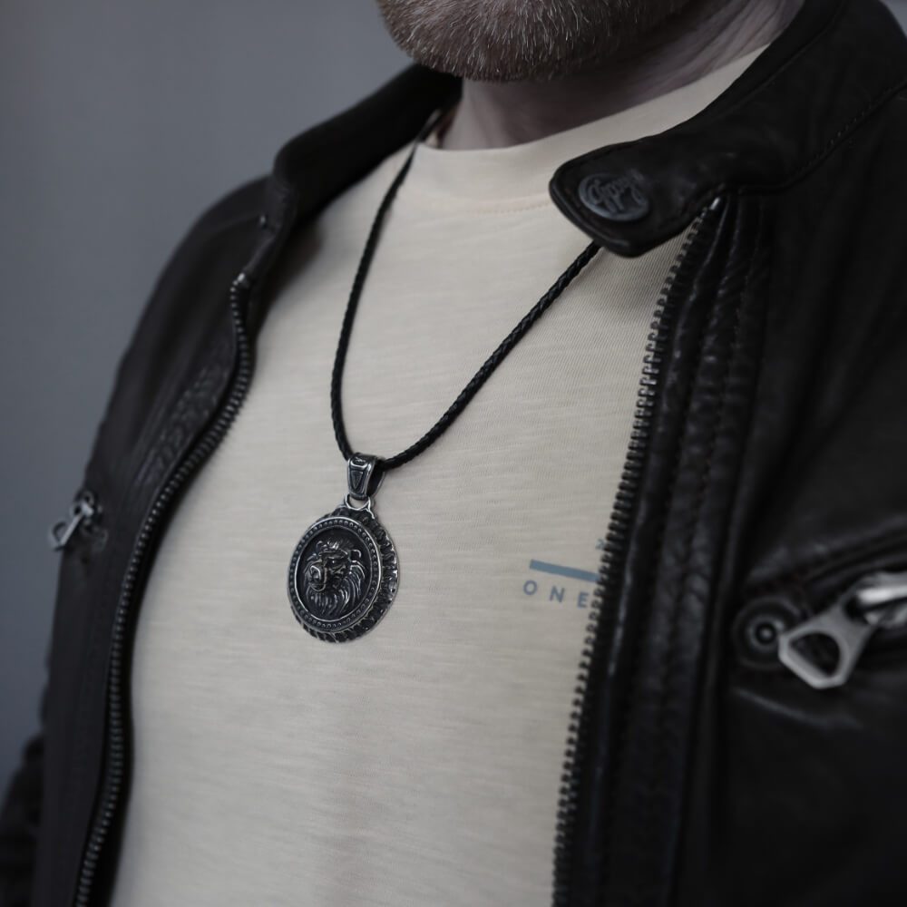 DALMARO Kette mit Anhänger Lederkette Edelstahlkette 316L LÖWEN MEDAILLON, günstig online kaufen