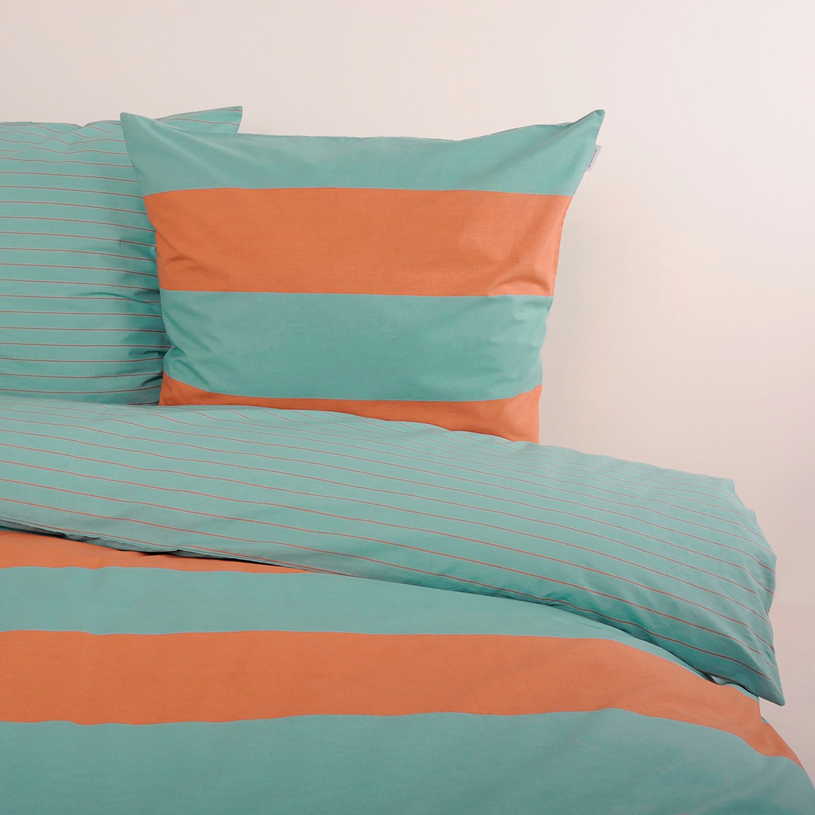 TOM TAILOR HOME Bettwäsche BOLD STRIPES in Gr. 135x200cm, 155x220cm oder 200x220cm, Renforcé, 2 teilig, new bedroom, mit farbigem Markenreißverschluss – Bild 4 von 5