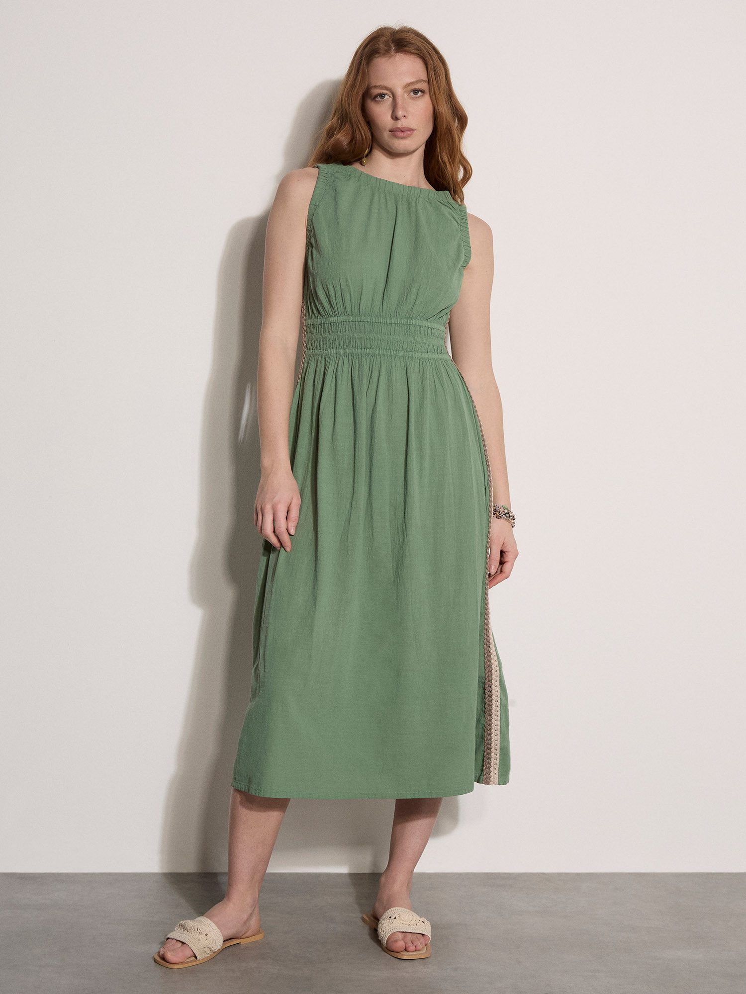Apricot Midikleid Midi-Kleid mit Häkelspitze und Smokarbeit Smokarbeit