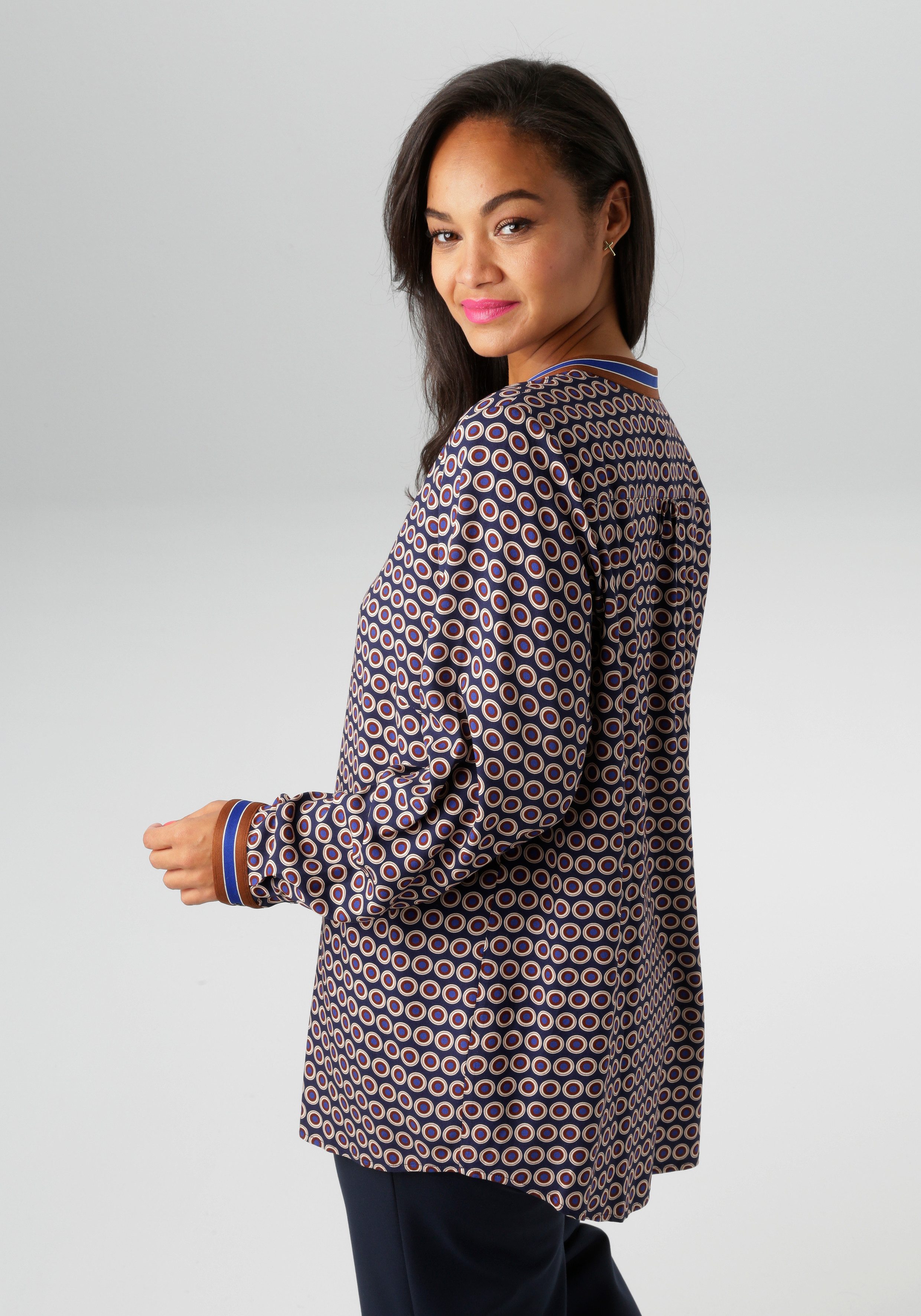 Aniston PLUS Schlupfbluse extravaganter, graphischer Druck günstig online kaufen