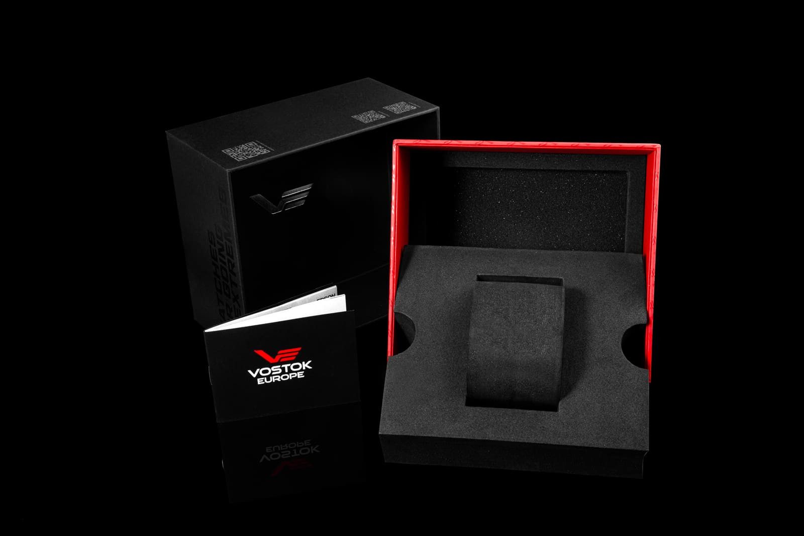 Vostok Europe Automatikuhr Rocket N1 – 46 mm Herrenuhr mit braunem Lederarmband 225A713-L