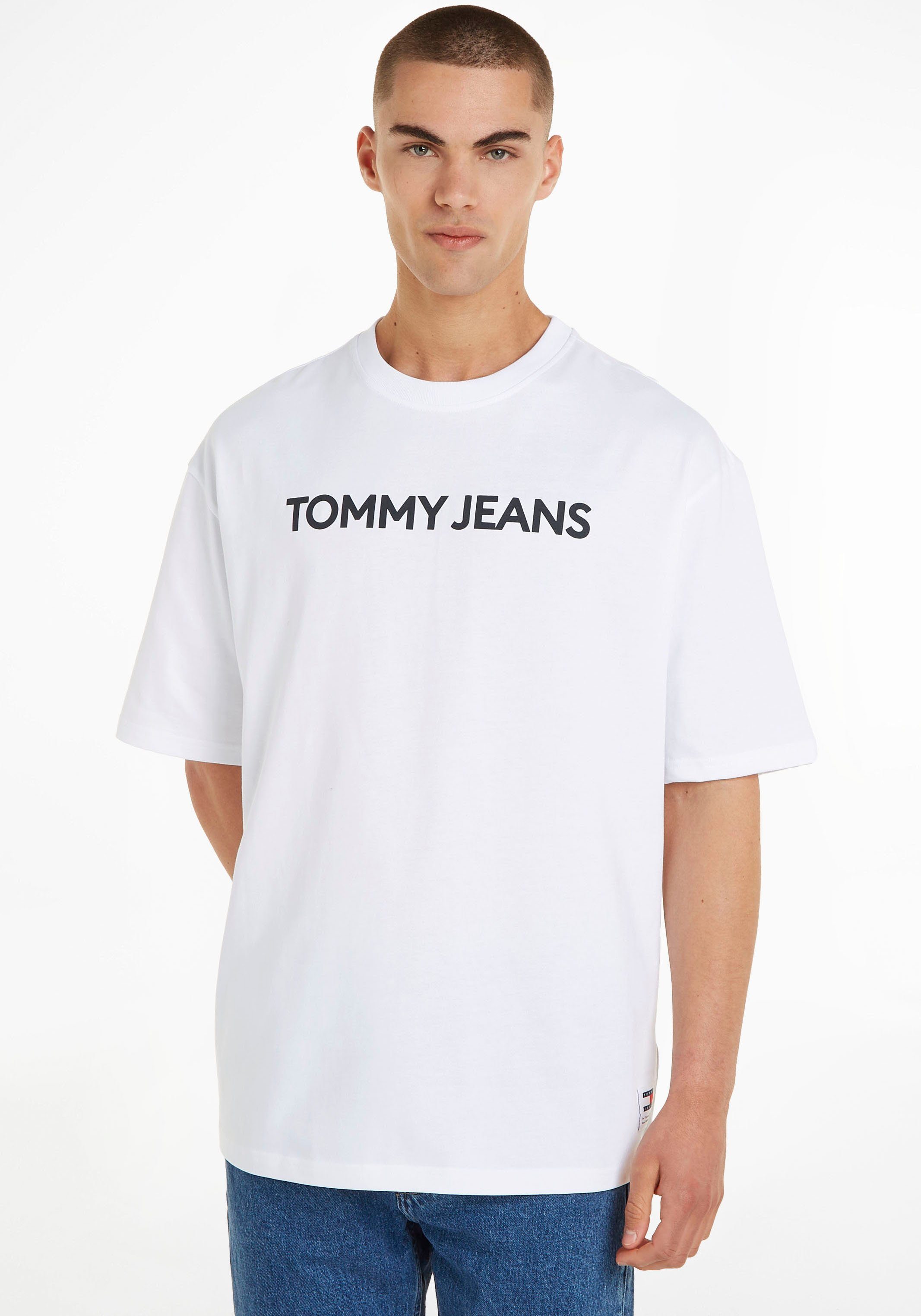 Tommy Jeans OVZ Rundhalsausschnitt mit TJM TEE T-Shirt CLASSICS White BOLD EXT