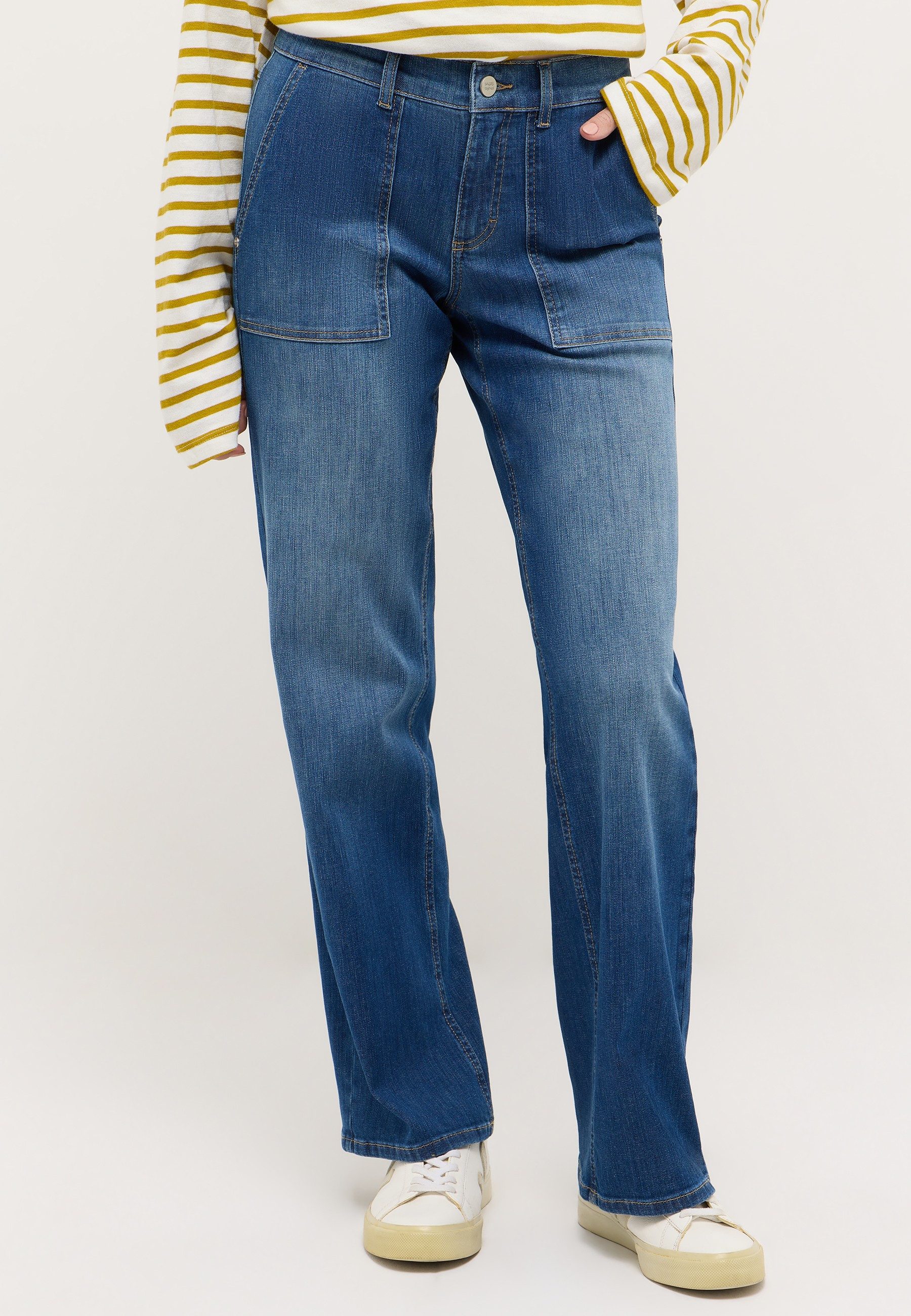 ANGELS Relax-fit-Jeans LIZ WORKER mit großen Vordertaschen und Fade-Out Effekten