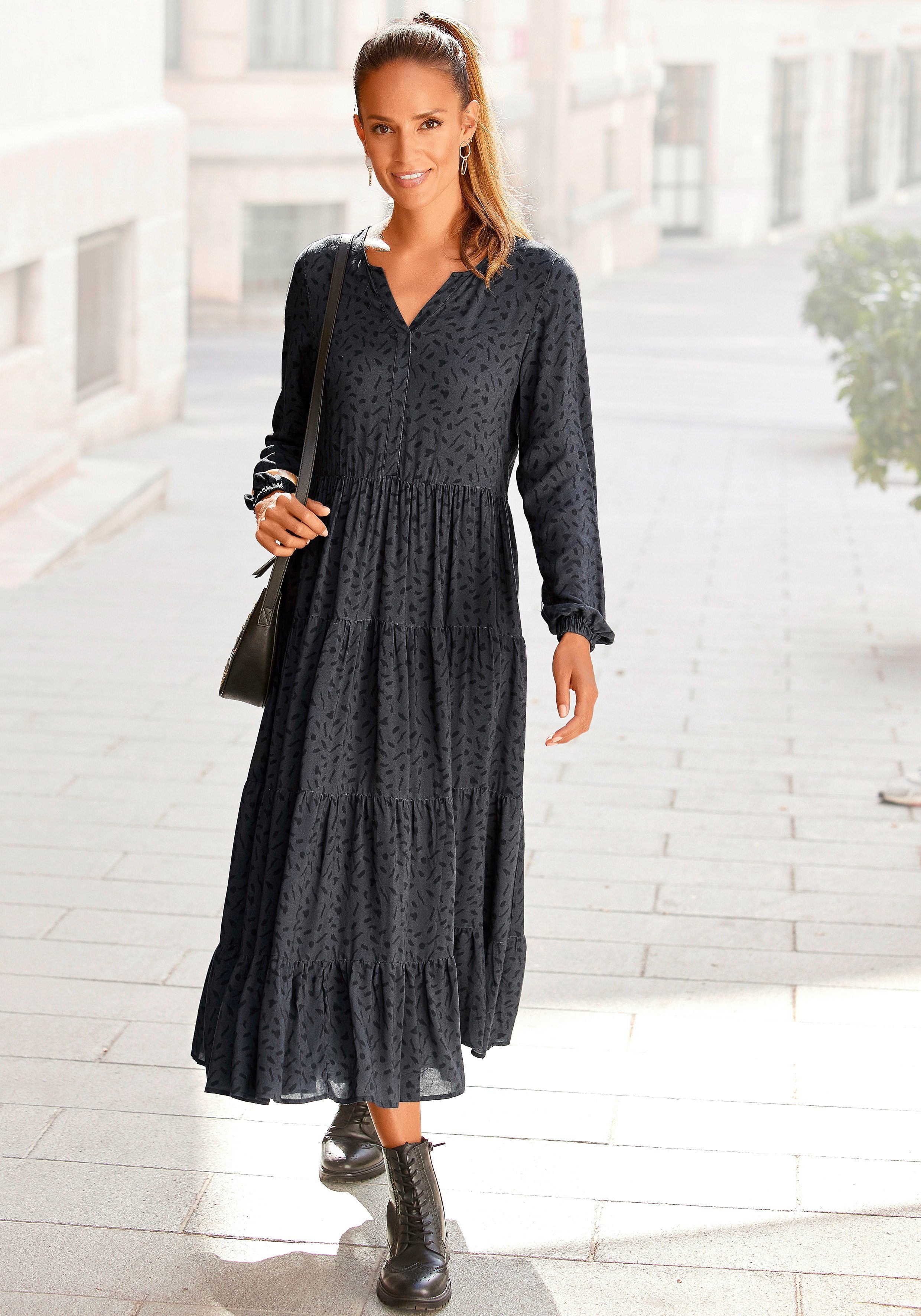 LASCANA Maxikleid mit Animalprint und Volants aus gewebter Viskose, locker bequemer Look Langärmliges Webkleid, Sommerkleid, Kaftankleid …