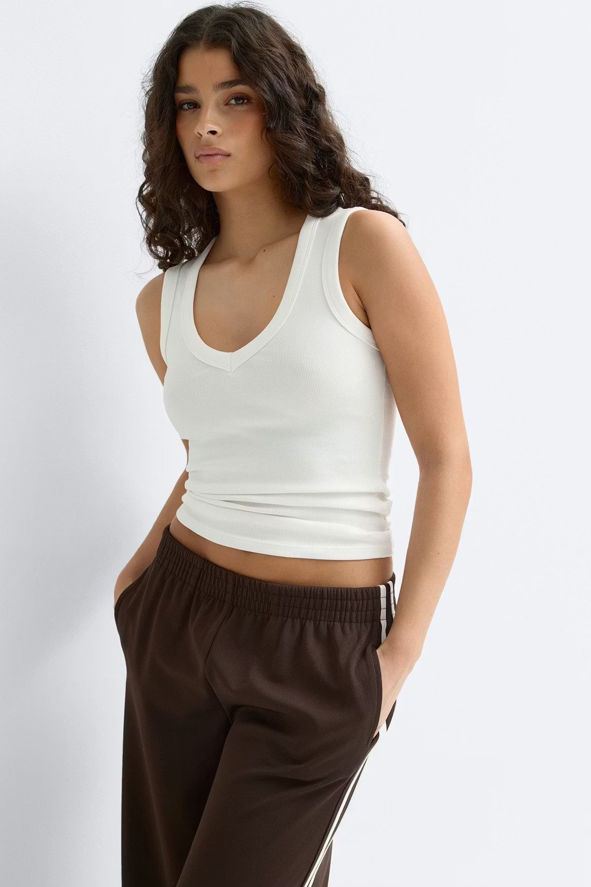 Gina Tricot Shirttop Tight v-neck rib tank - Geripptes Tanktop - Top Damen