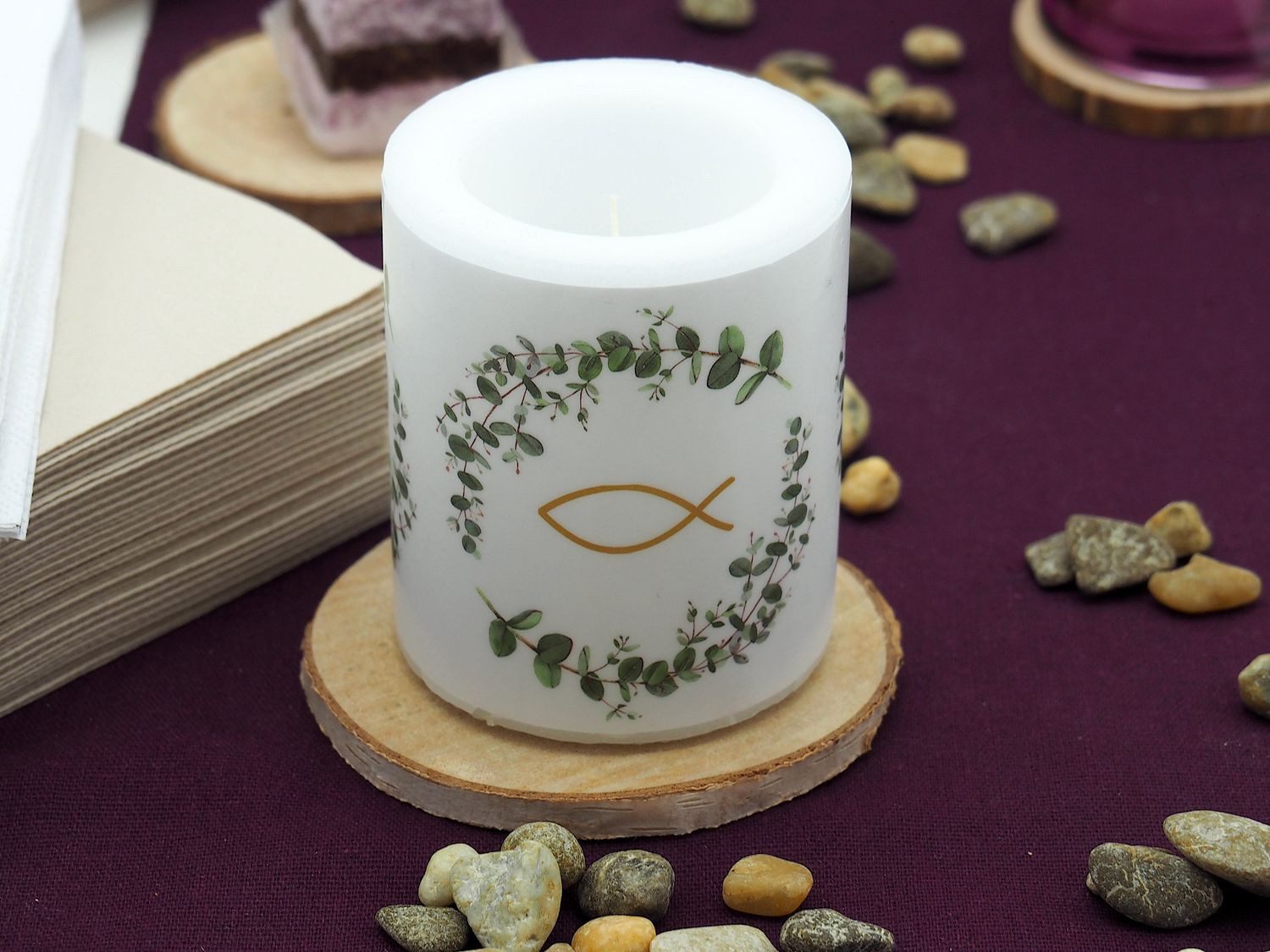 ZauberDeko Tischdecke Tischdeko Pflaume Lila Fisch Holz Kommunion Konfirmation 20 Personen