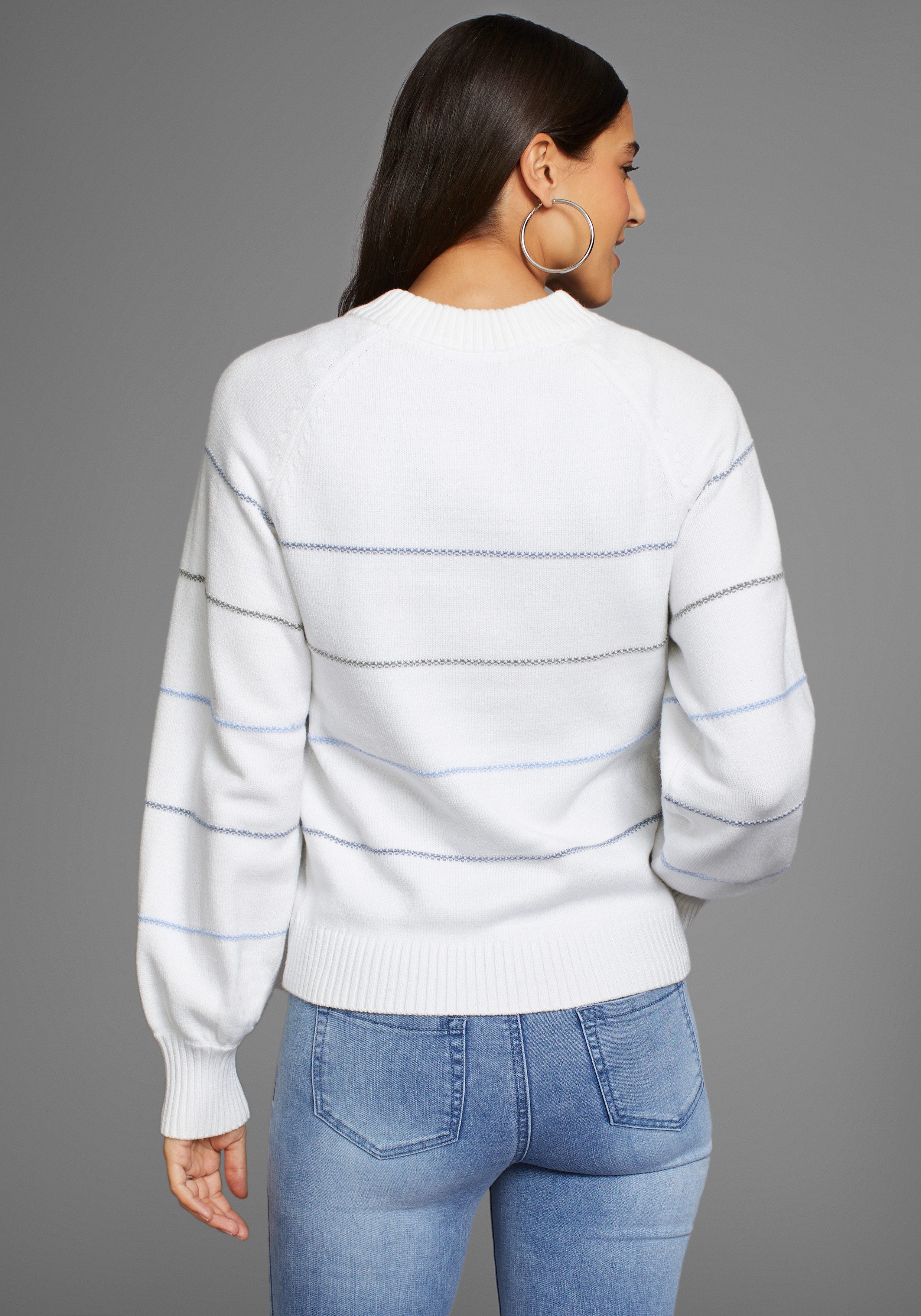 DELMAO Streifenpullover mit zarten Streifen und Rundhals – Bild 2 von 5