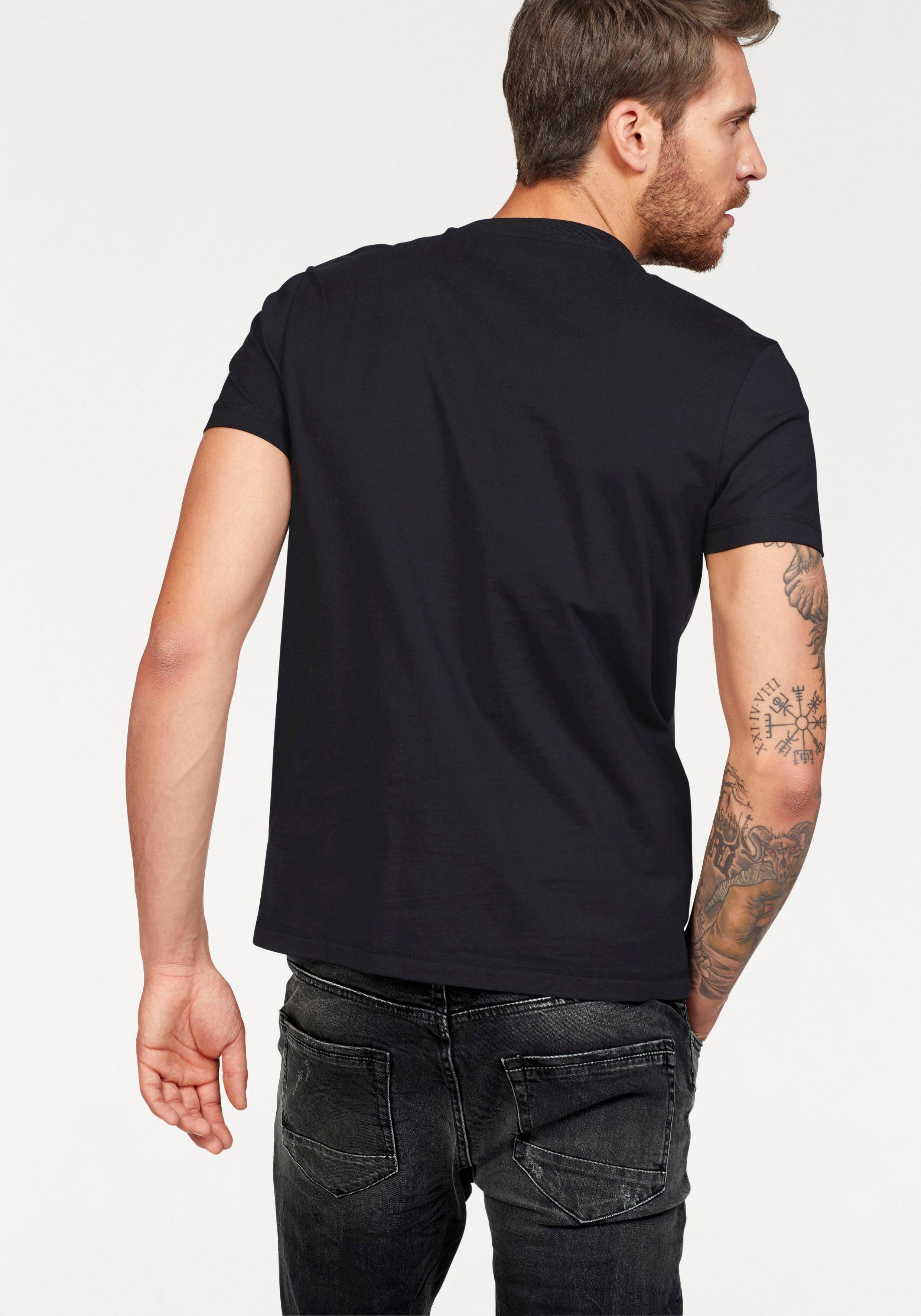 Bruno Banani T-Shirt kurzärmelig, schmal geschnitten, günstig online kaufen