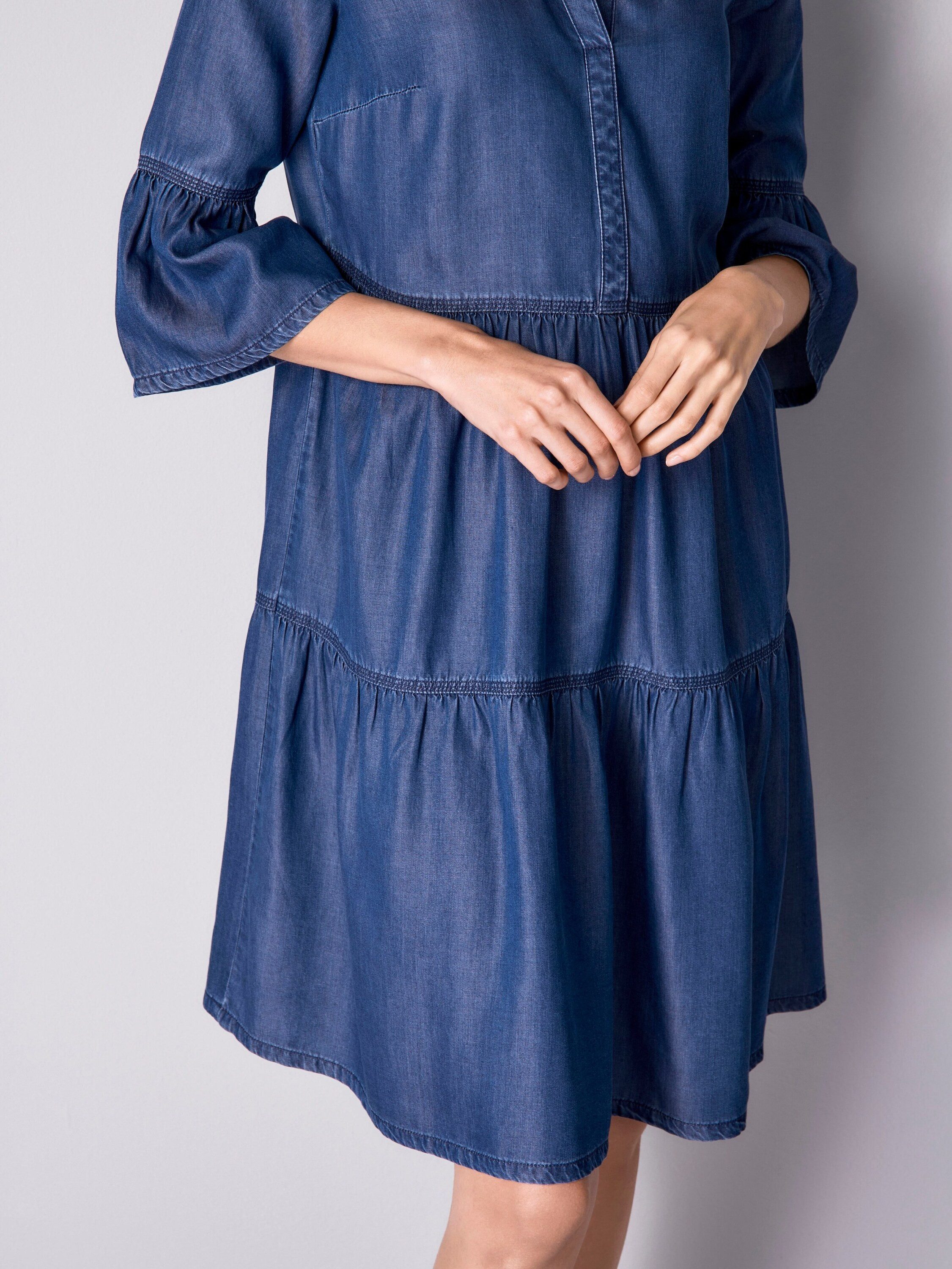 Alba Moda Midikleid Freizeitkleid mit Volantärmeln Unifarbenes Modell mit femininem Ausschnitt und ohne Verschluss