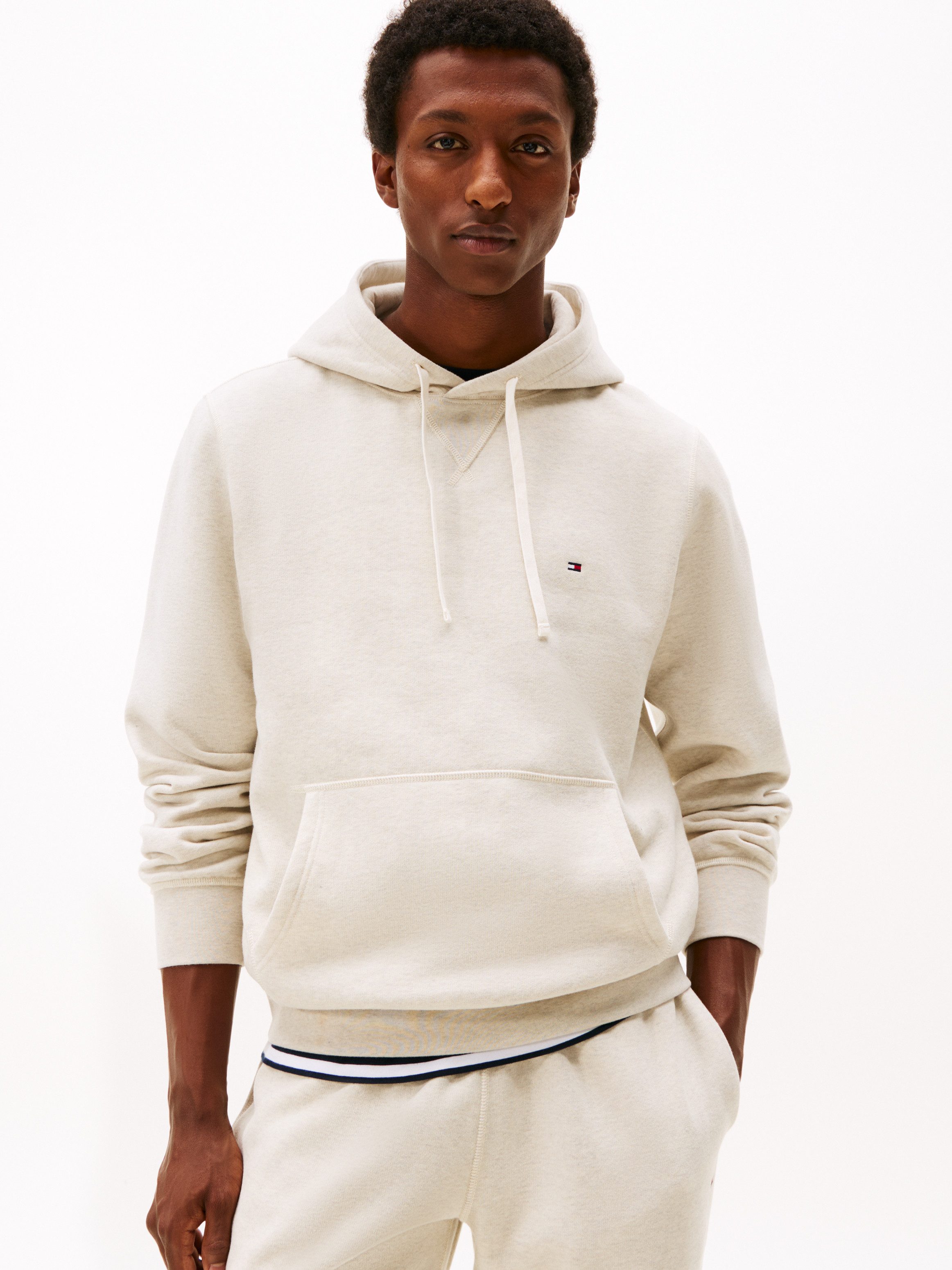 Tommy Hilfiger Hoodie ESS SEASONAL FLEECE HOODY mit Kapuze und Kängurutasch günstig online kaufen