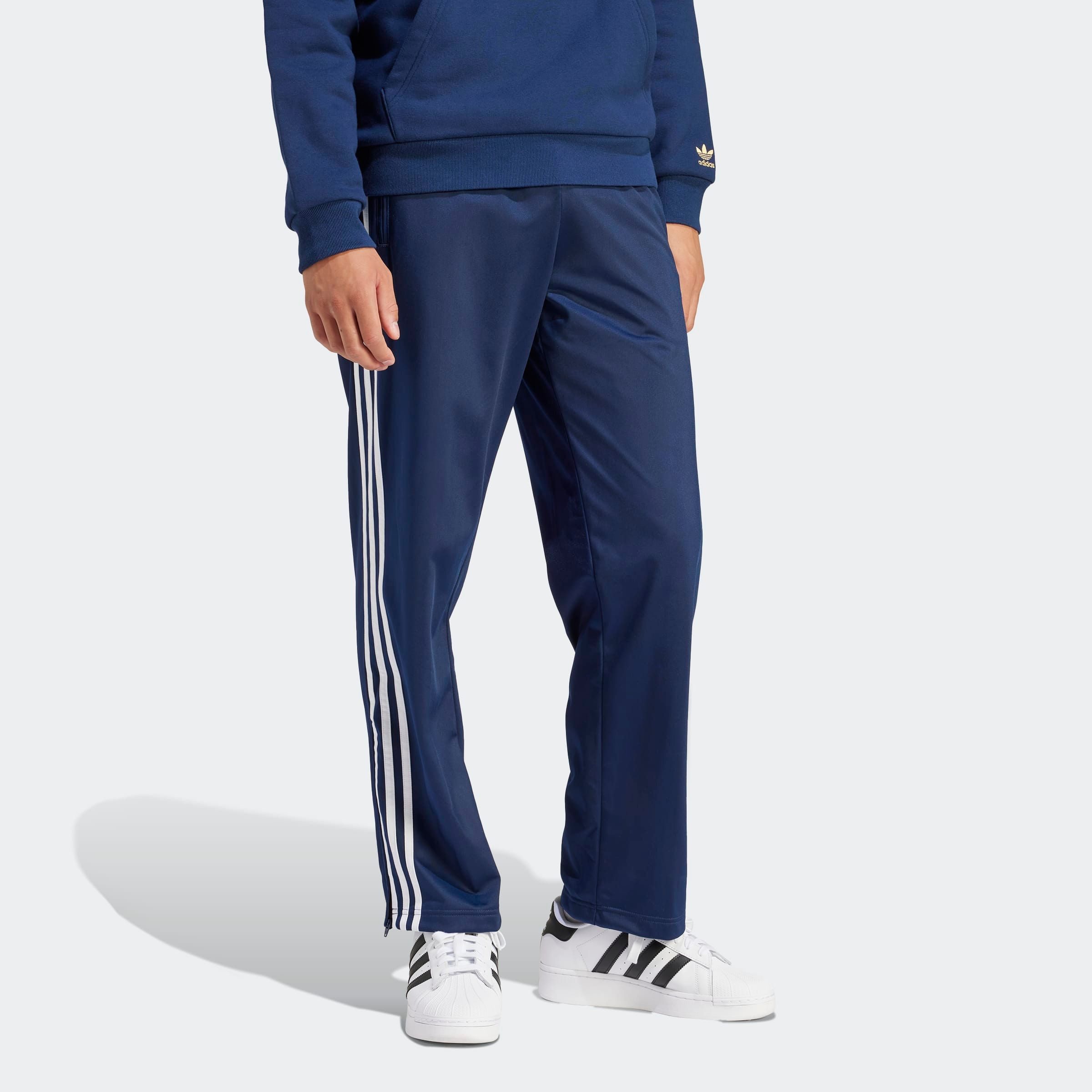 adidas Originals Sporthose FIREBIRD TP (1-tlg) Trackpant-Design, mit Reißve günstig online kaufen