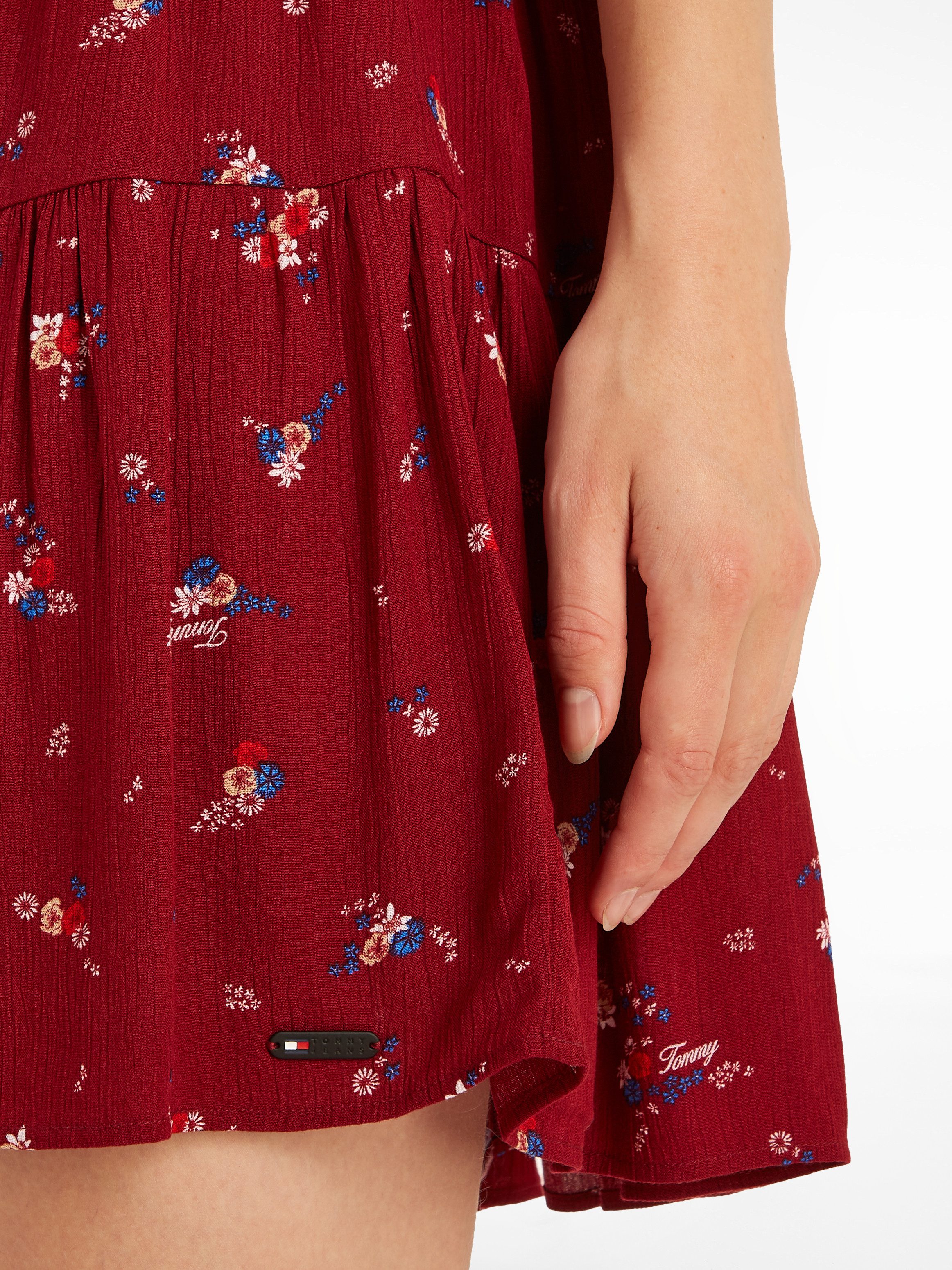 Tommy Jeans Blusenkleid TJW FLORAL TIERED ALINE DRESS mit Blumenprint