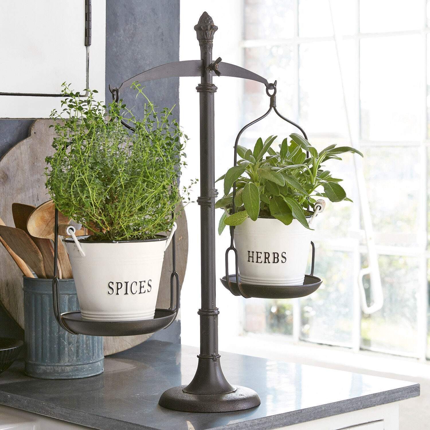 Mirabeau Dekoobjekt Deko-Waage Tynne antikschwarz günstig online kaufen