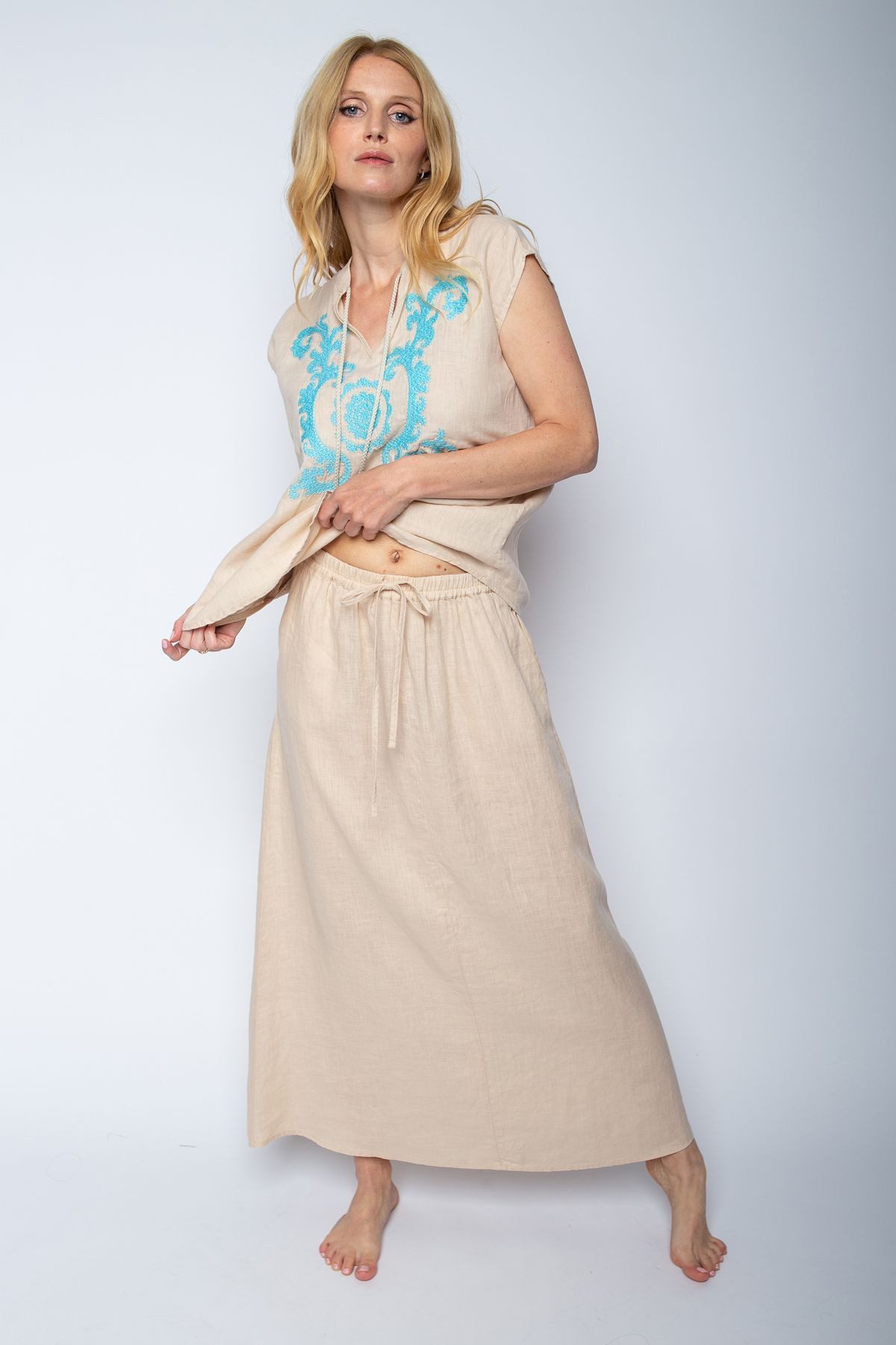 Emily Van Den Bergh Maxirock