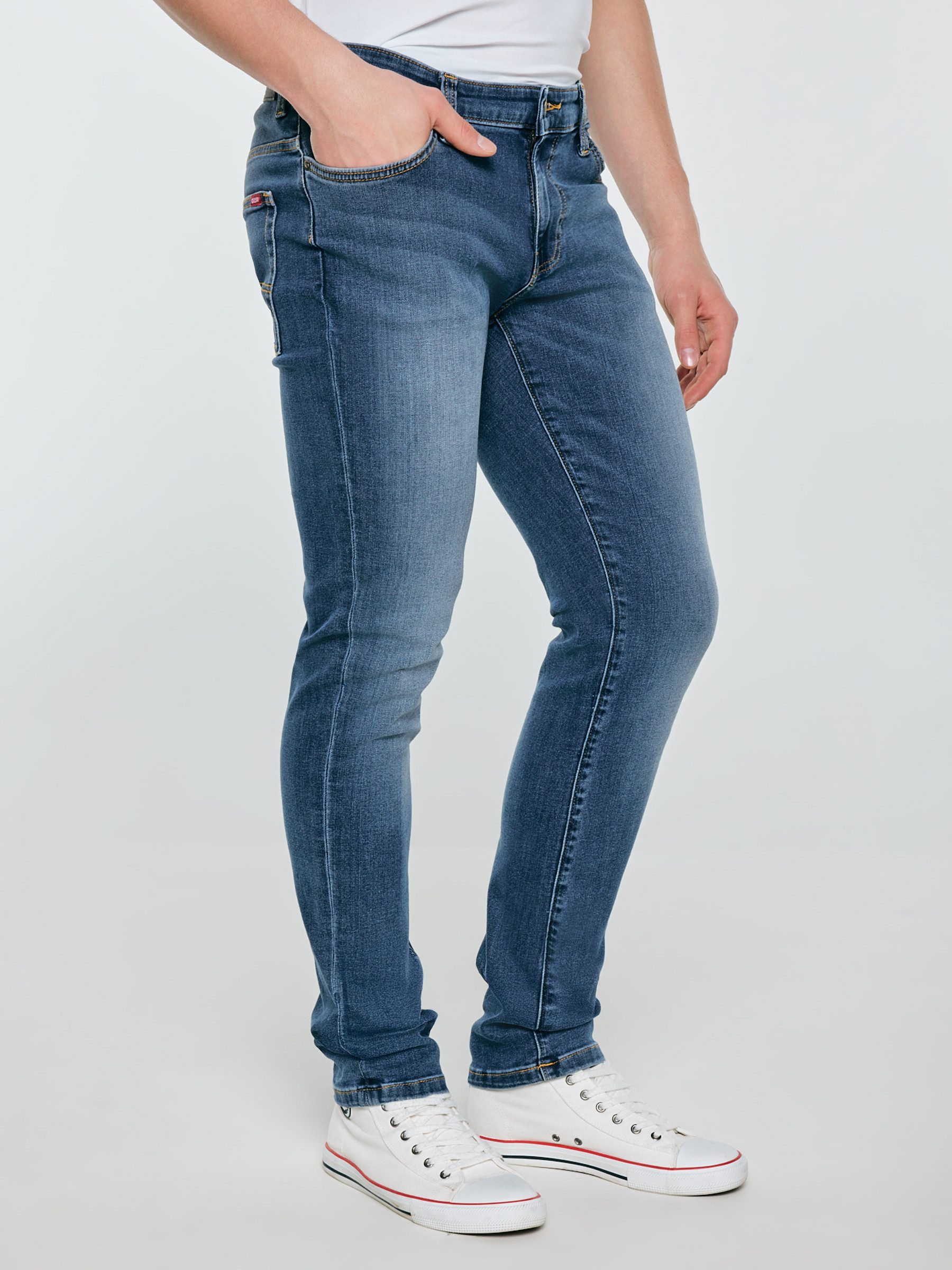 BIG STAR Slim-fit-Jeans RONAN normale Leihöhe