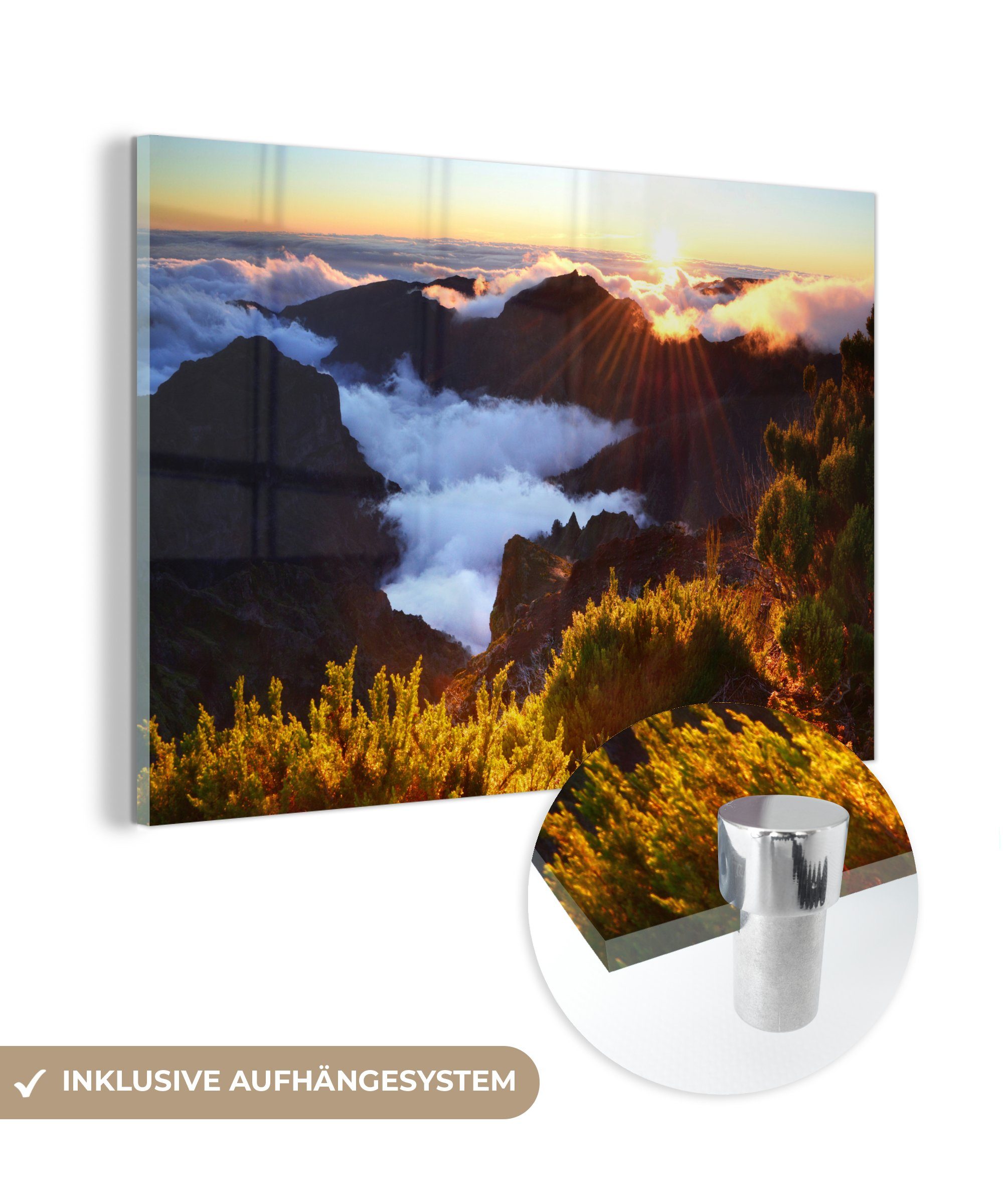 MuchoWow Acrylglasbild Die Gipfel des Pico Ruivo ragen auf Madeira aus den Wolken, (1 St), Acrylglasbilder Wohnzimmer & Schlafzimmer