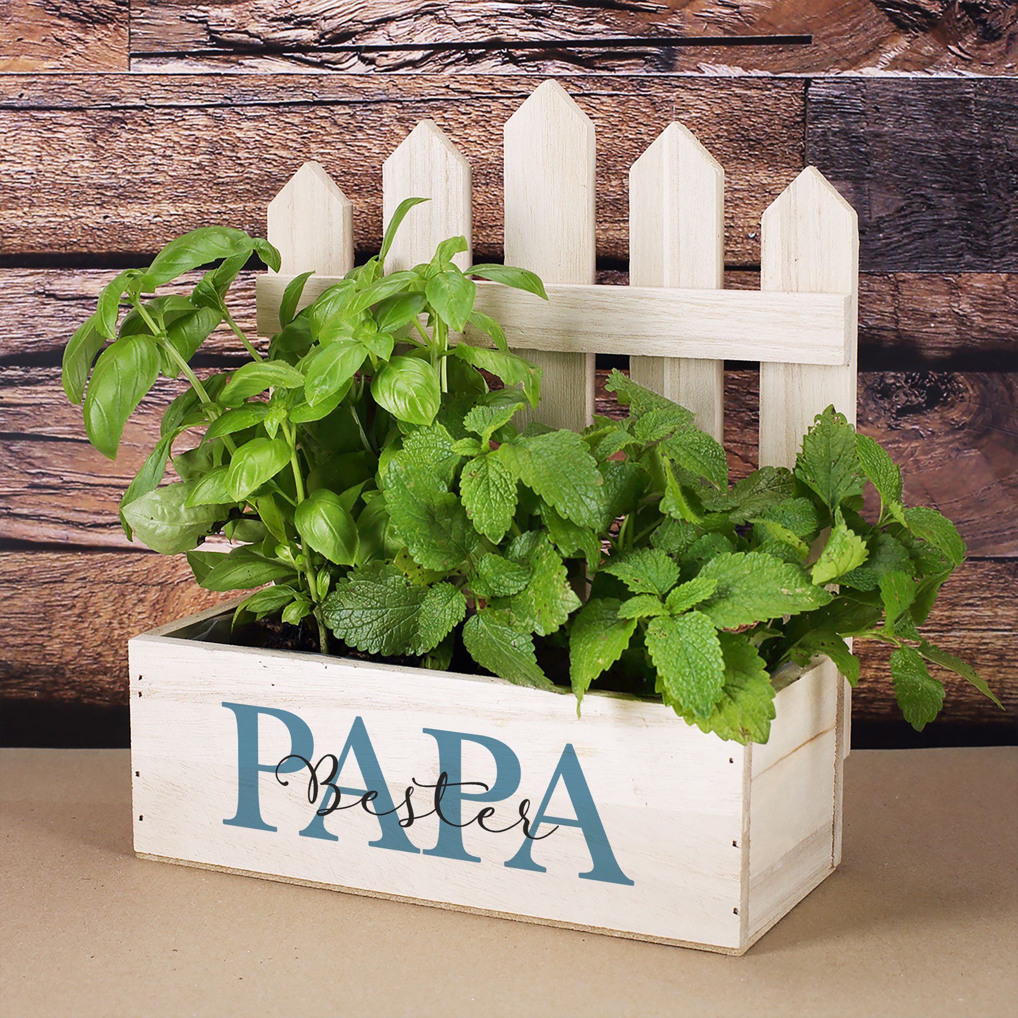 Herz & Heim Geschenkbox Pflanzkorb mit Zaun - Geschenkkorb mit Druck für Mama, Papa, Oma, Opa, aus Holz, mit Folie ausgekleidet
