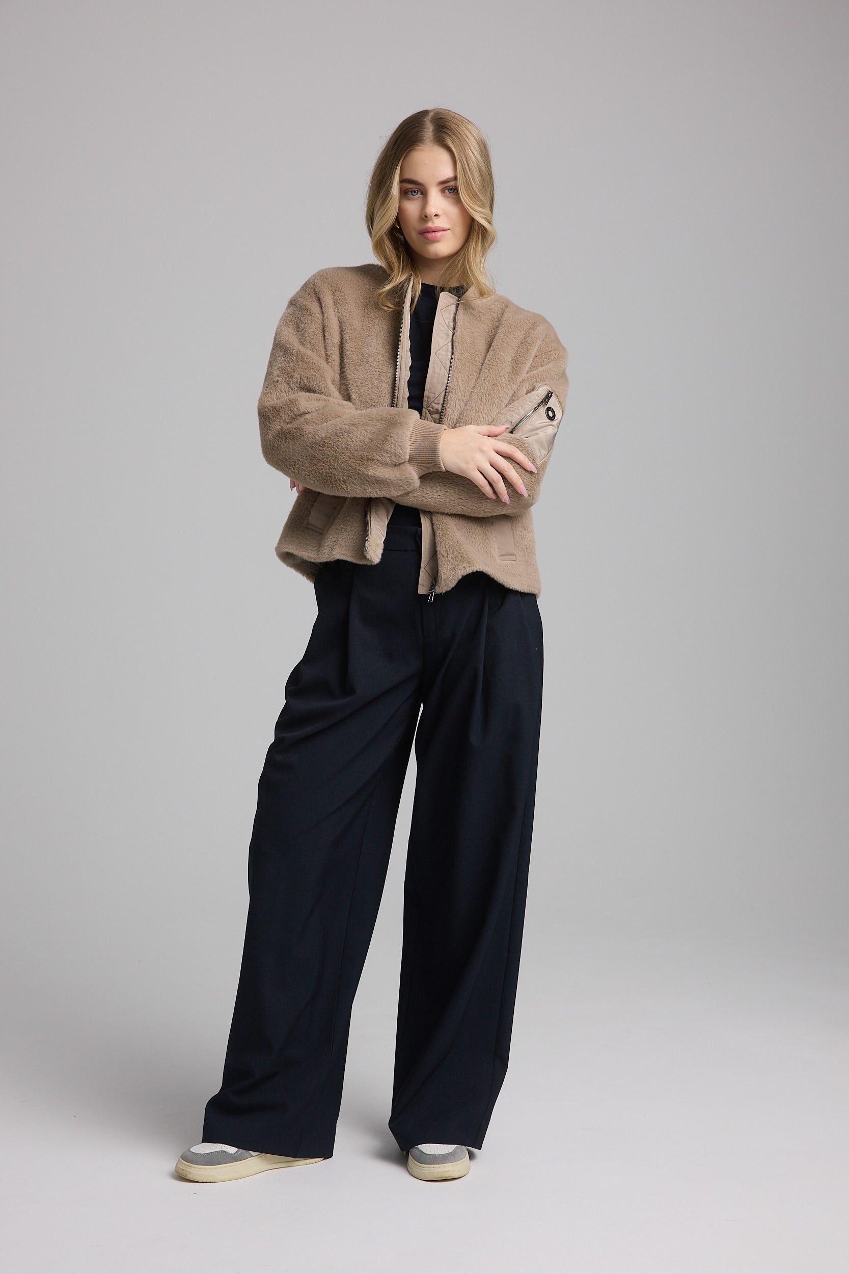 Manisa Kurzjacke Fakefurblouson