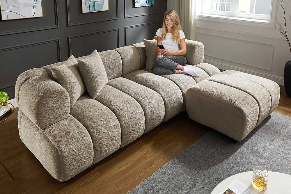 riess-ambiente Big-Sofa ADLON 255cm champagner greige · XXL Couch aus Bouclé inkl. 4 Kissen, Einzelartikel 1 Teile, 3-Sitzer mit Federkern & Wellenfederung · Teddystoff-Bezug · Design
