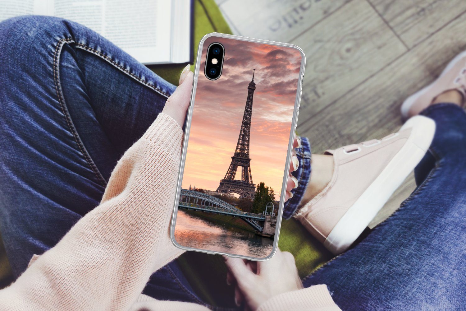 MuchoWow Handyhülle für Apple iPhone Xs Paris - Eiffelturm - Brücke, Smartphone-Bumper, Print, Handy Schutzhülle Dünn