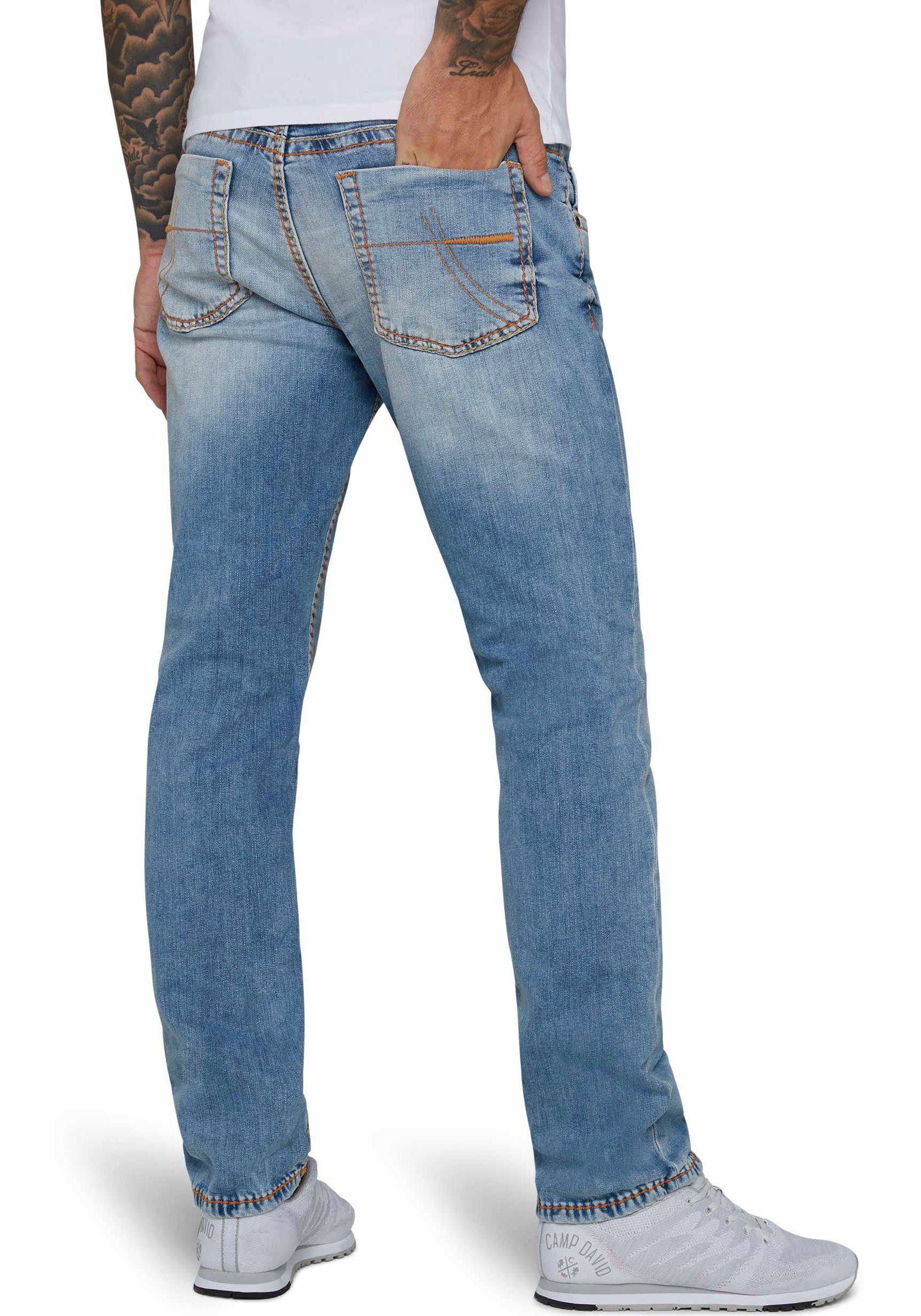 markanten Straight-Jeans Steppnähten CAMP mit NI:CO:R611 light vintage DAVID