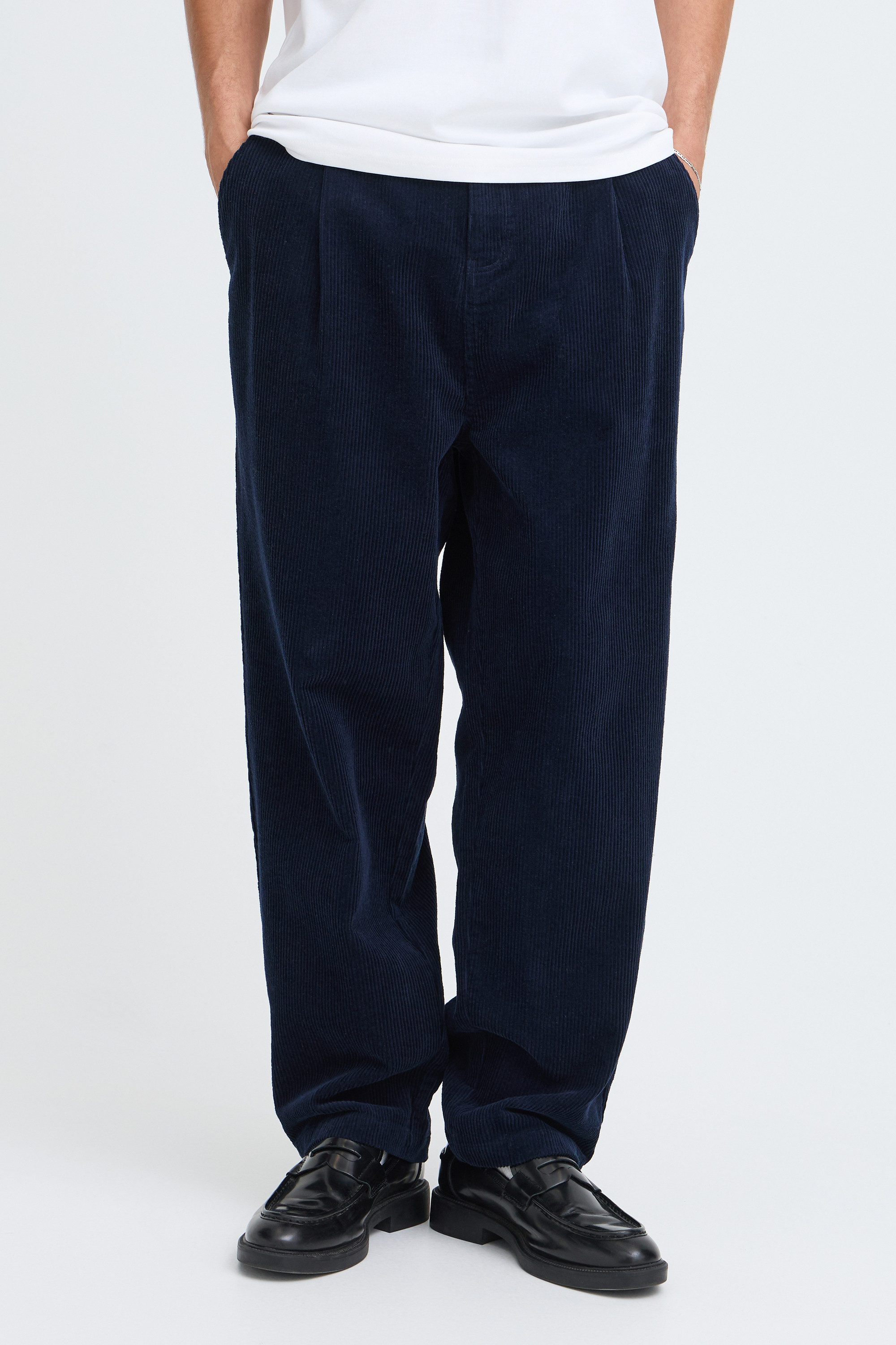 !Solid Chinohose SDEthan-Nam Klassische Cordhose mit weiterem Bein
