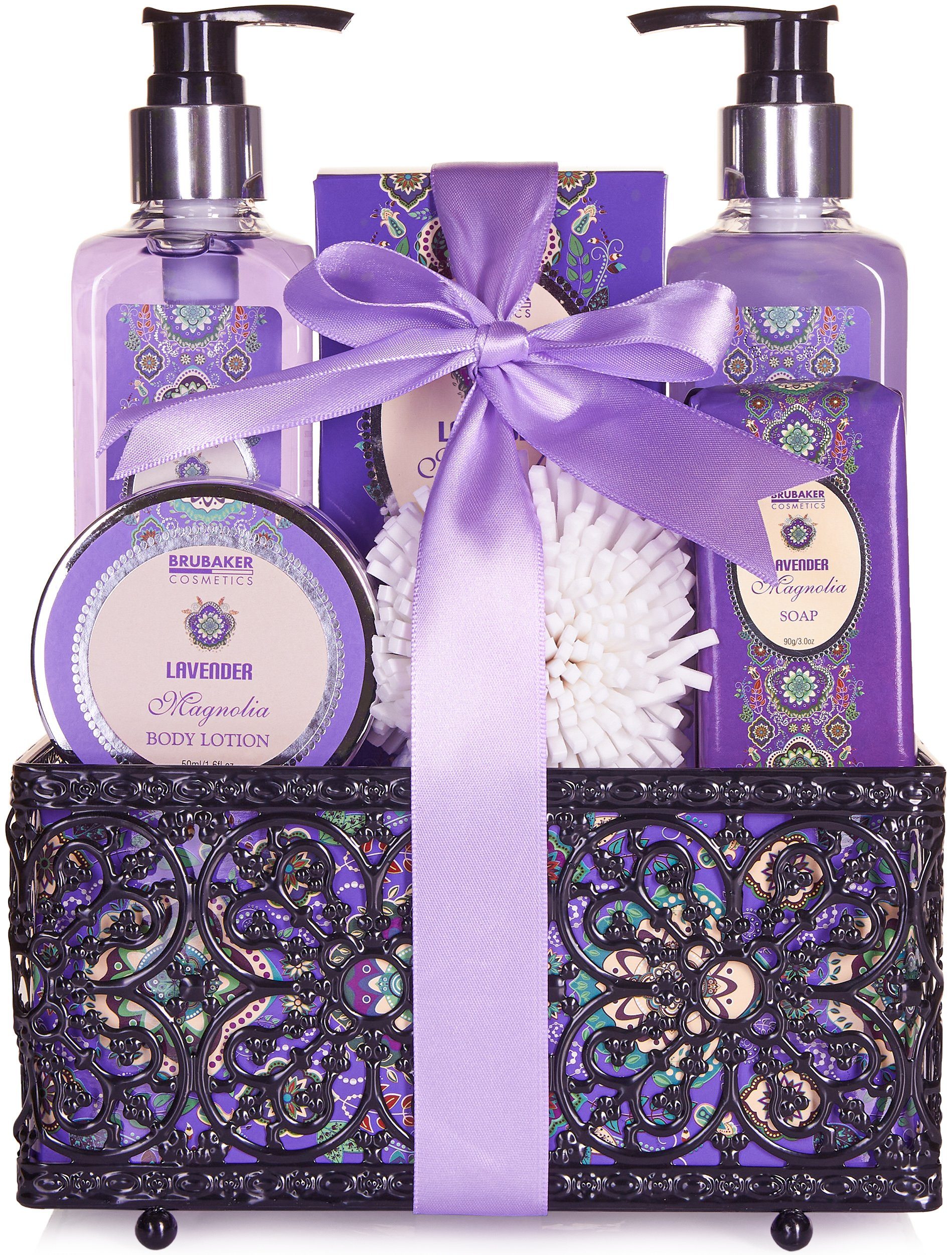 dekorativem Lavendel Pflegeset für Korb Frauen, Wellness BRUBAKER 7-tlg., Hautreinigungs-Set Geschenkset in Premium Magnolien Dusch- und Duft mit Badeset,