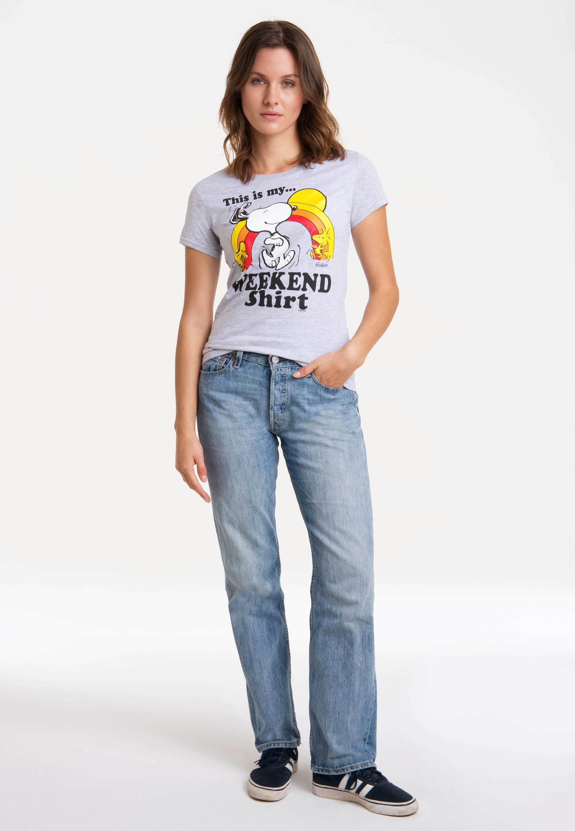 mit Weekend T-Shirt & - Woodstock Peanuts LOGOSHIRT Snoopy lizenziertem Originaldesign -