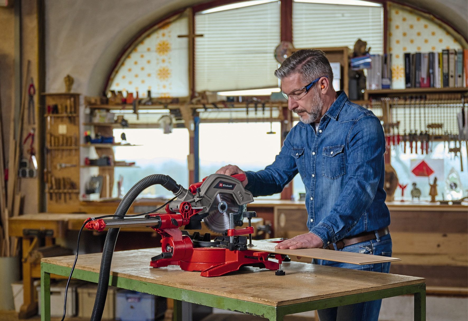 Einhell Zug-Kapp-Gehrungssäge TC-SM 216 günstig online kaufen