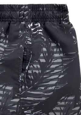 s.Oliver Badeshorts Blade mit trendigem Palmenprint