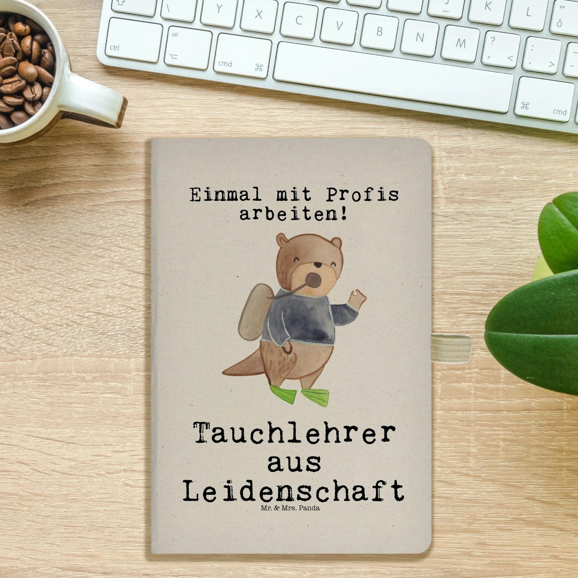 Thumbnail - Mr. & Mrs. Panda Notizbuch Tauchlehrer Leidenschaft - Transparent - Geschenk, Jubiläum, A5 Notiz Mr. & Mrs. Panda, Umwel...