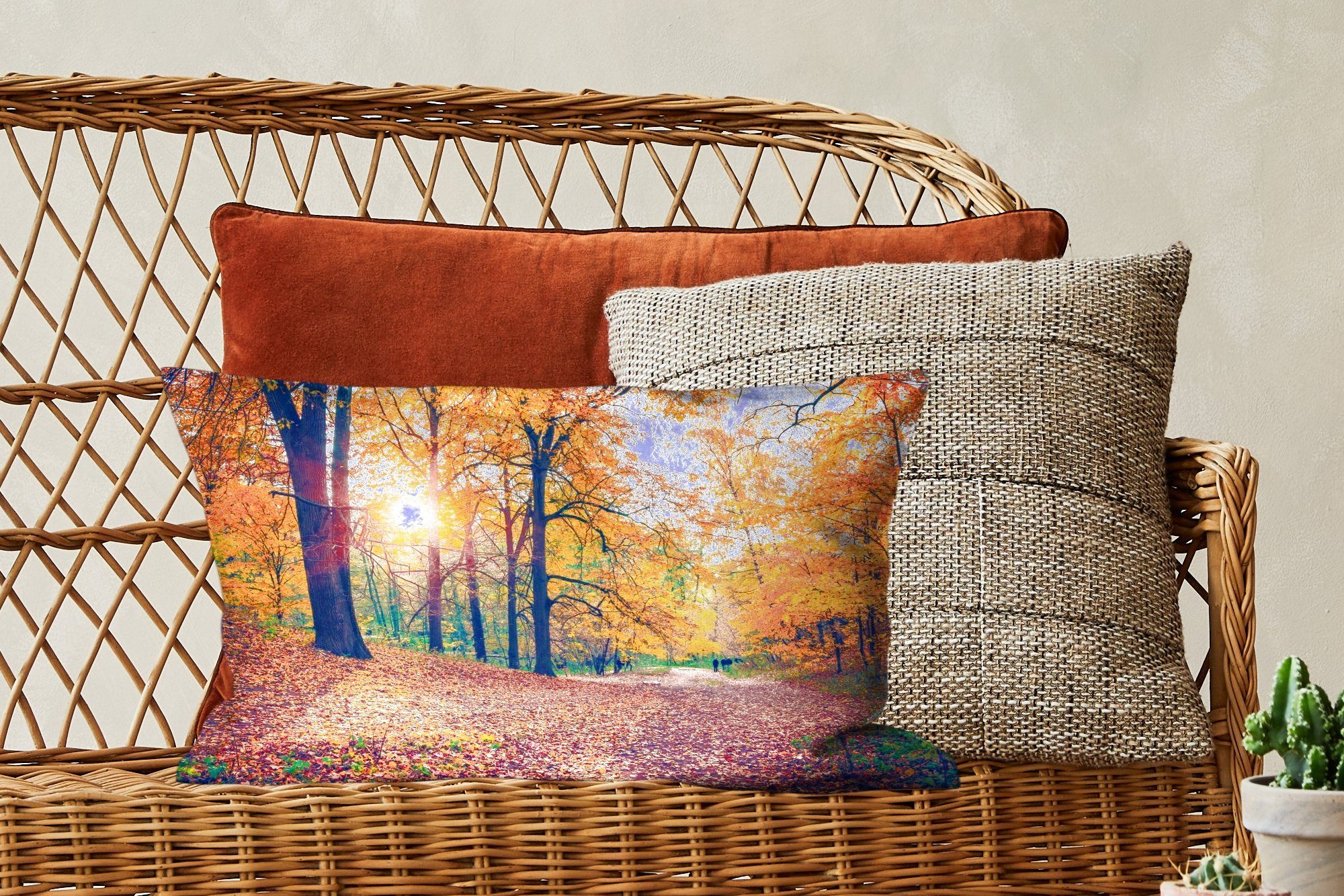 Füllung, Dekoration, Dekokissen Wald Herbst MuchoWow - Bäume Wohzimmer - Dekokissen - Schlafzimmer mit Herbstliche Blätter, Zierkissen,