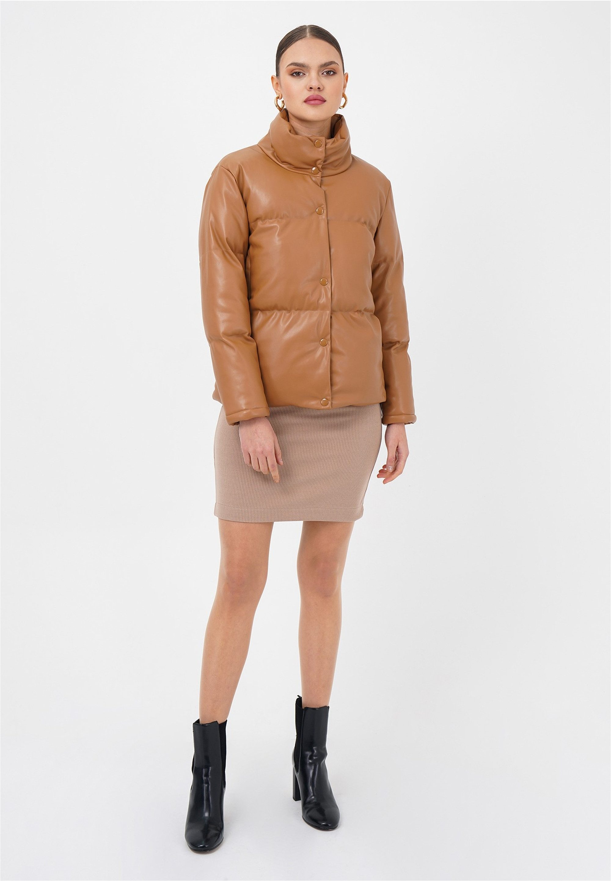 freshlions Steppjacke Olena (1-St) im klassischen Design