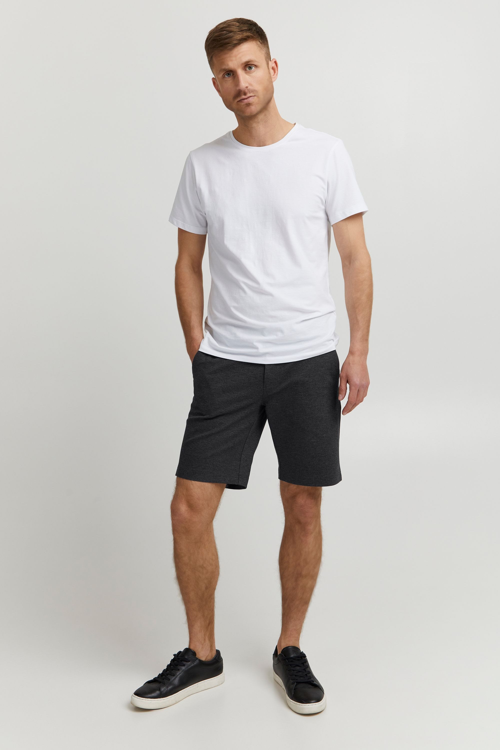 Indicode Chinoshorts IDKoldo Modische Short mit Stretch-Anteil