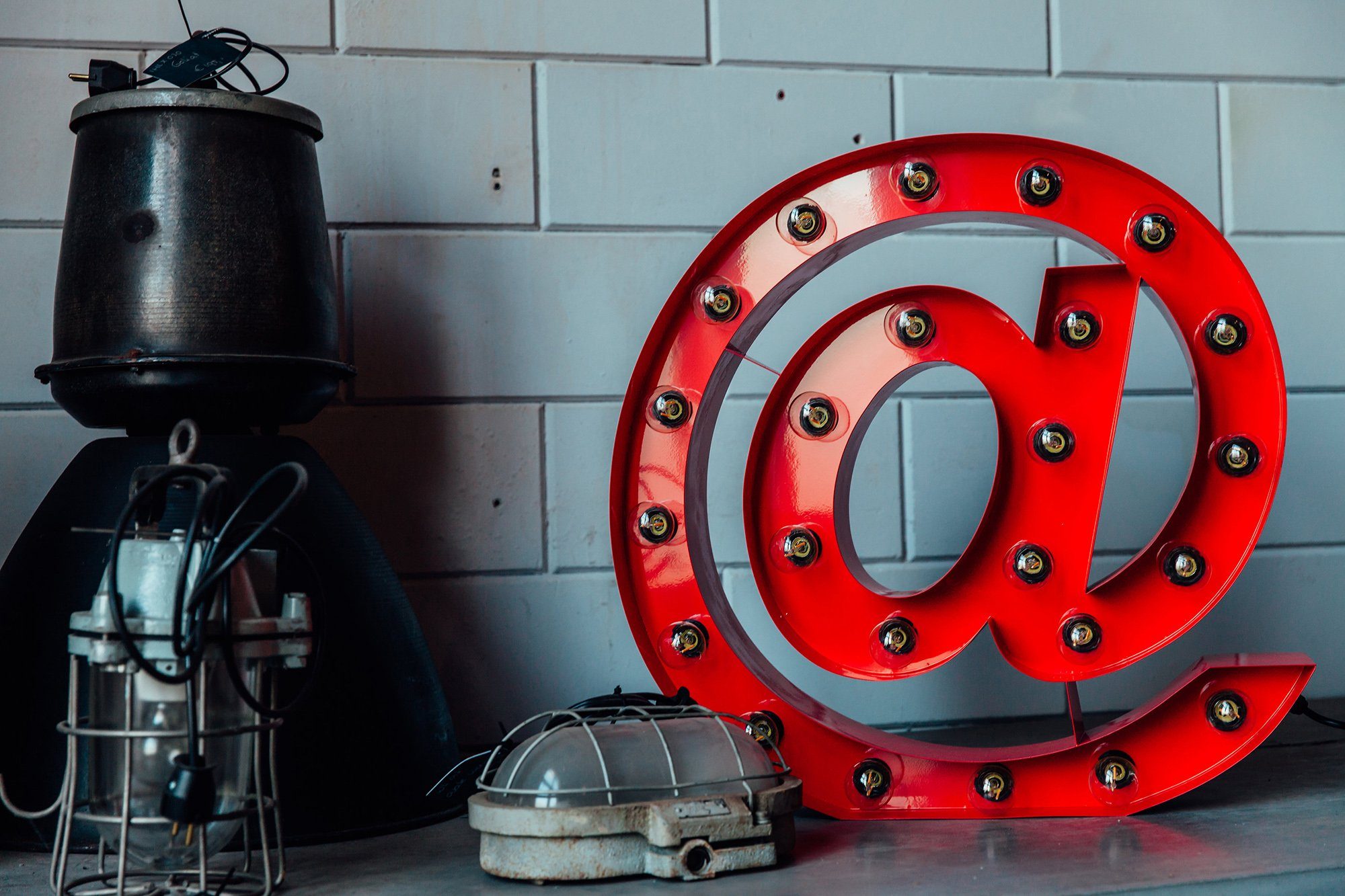 MARQUEE LIGHTS LED Dekolicht @-Sign, ohne Leuchtmittel, Warmweiß, Wandlampe günstig online kaufen