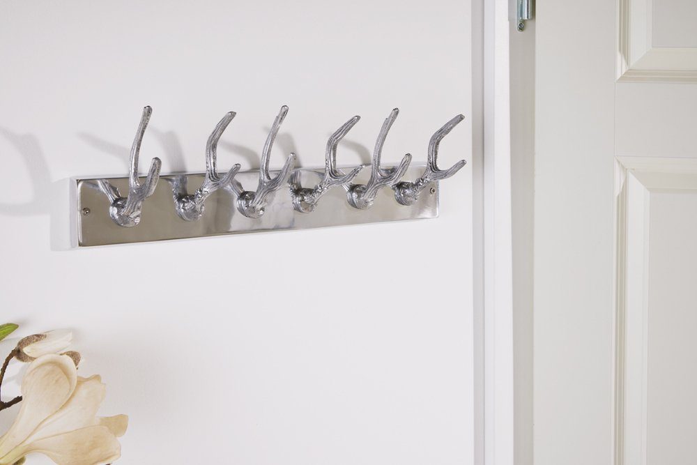 riess-ambiente Wandgarderobe DEER 50 cm silber Aluminium – Geweih-Design, 6 Haken, Statement Piece (Einzelartikel, 1 St), moderne Flurgarderobe, poliertes Metall, Hirschgeweih Haken, Flur Deko