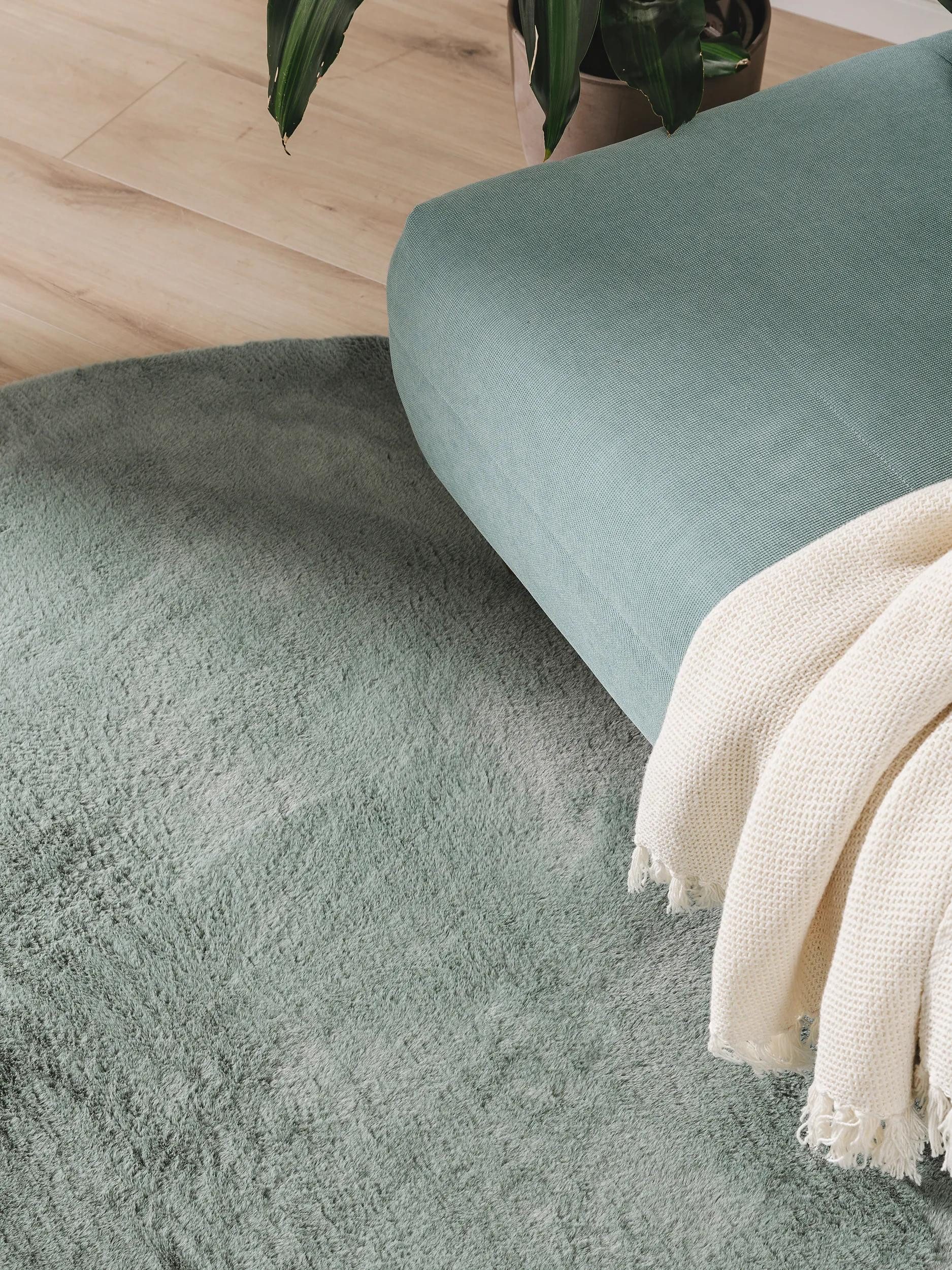 benuta Fellteppich Furry, rund, Höhe: 11 mm, Teppich Wohnzimmer, Esszimmer, Schlafzimmer, Flur, Weich, Rutschfest