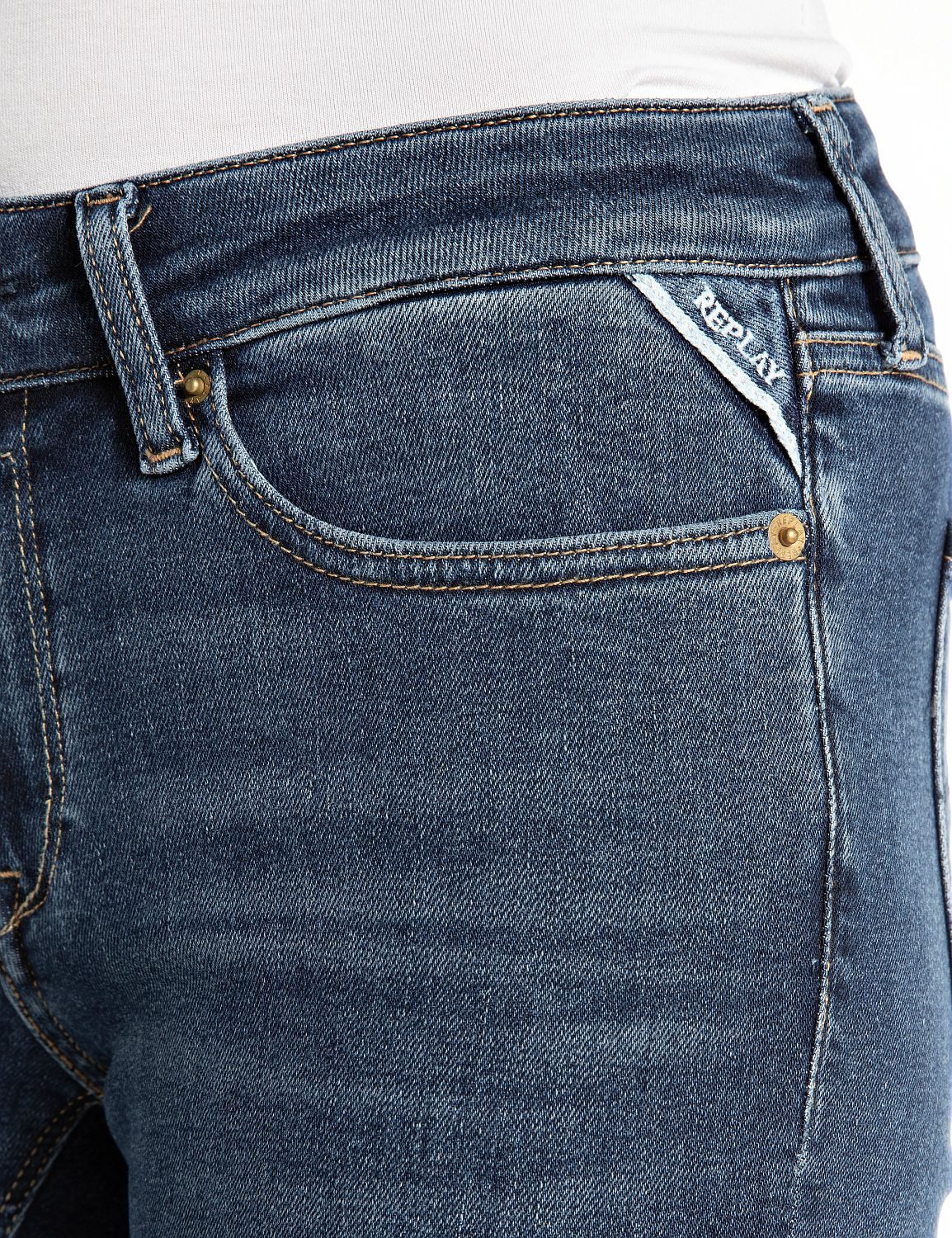 Replay Bootcut-Jeans NEW LUZ mit gesticktem R an der Gesäßtasche