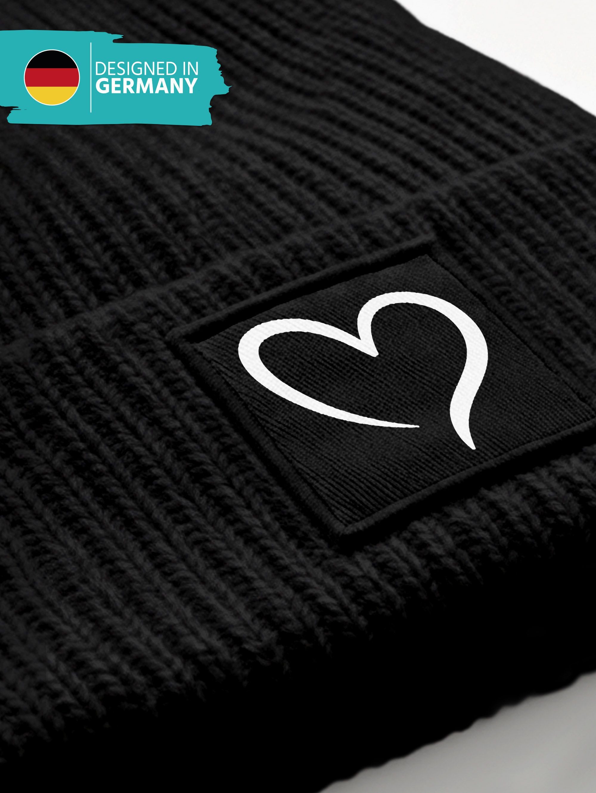 SpecialMe Beanie Kinder Beanie Mädchen Print Strickmütze Herz Aufdruck Geschenkidee – Bild 5 von 5