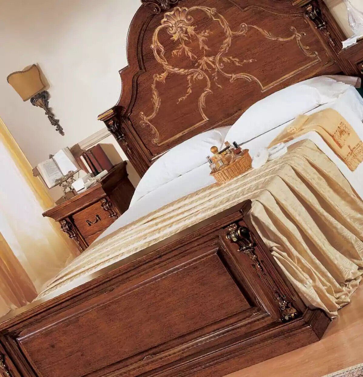 JVmoebel Bett Schlafzimmer Bett Holz 160x200 Betten Braun Doppelbett Möbel  Möbel (1-tlg., Nur Bett), Made in Italy