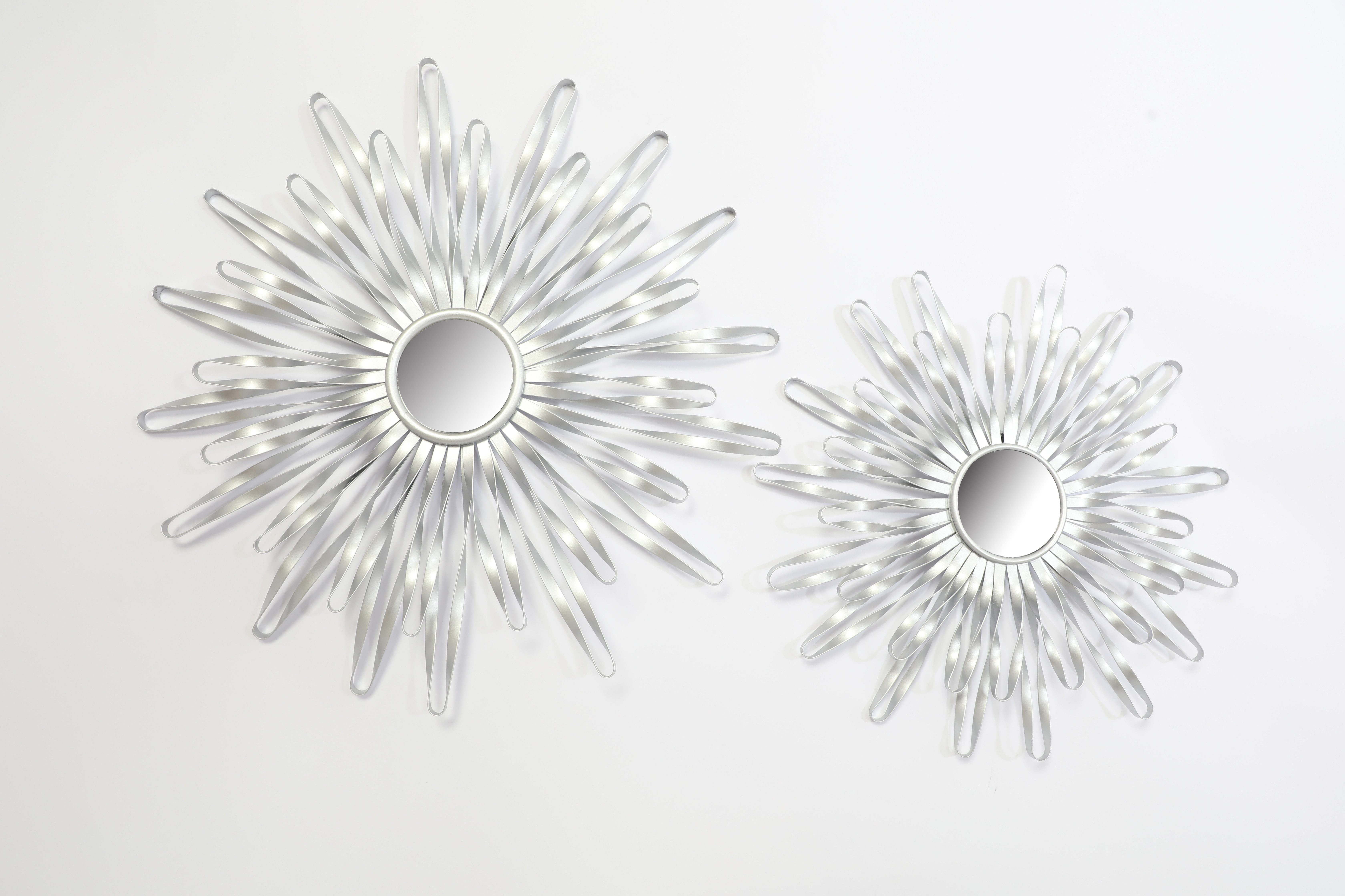 OTTO home Wanddekoobjekt Sonne, goldfarben, im 2er Set: 35 und 46cm (2er-Set), Wanddekoration aus Metall mit kleinem Spiegel in der Mitte