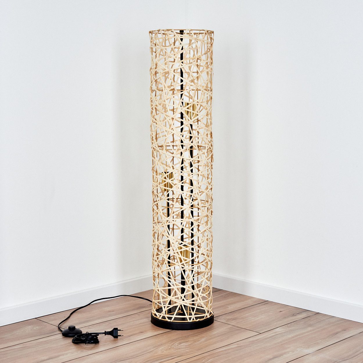 hofstein Stehlampe Stehlampe aus Metall/Bambus in Schwarz/Gold/Natur mit Lichteffekt, ohne Leuchtmittel, Leuchte im Skandinavischen/Boho-Design mit Fußschhalter, E27