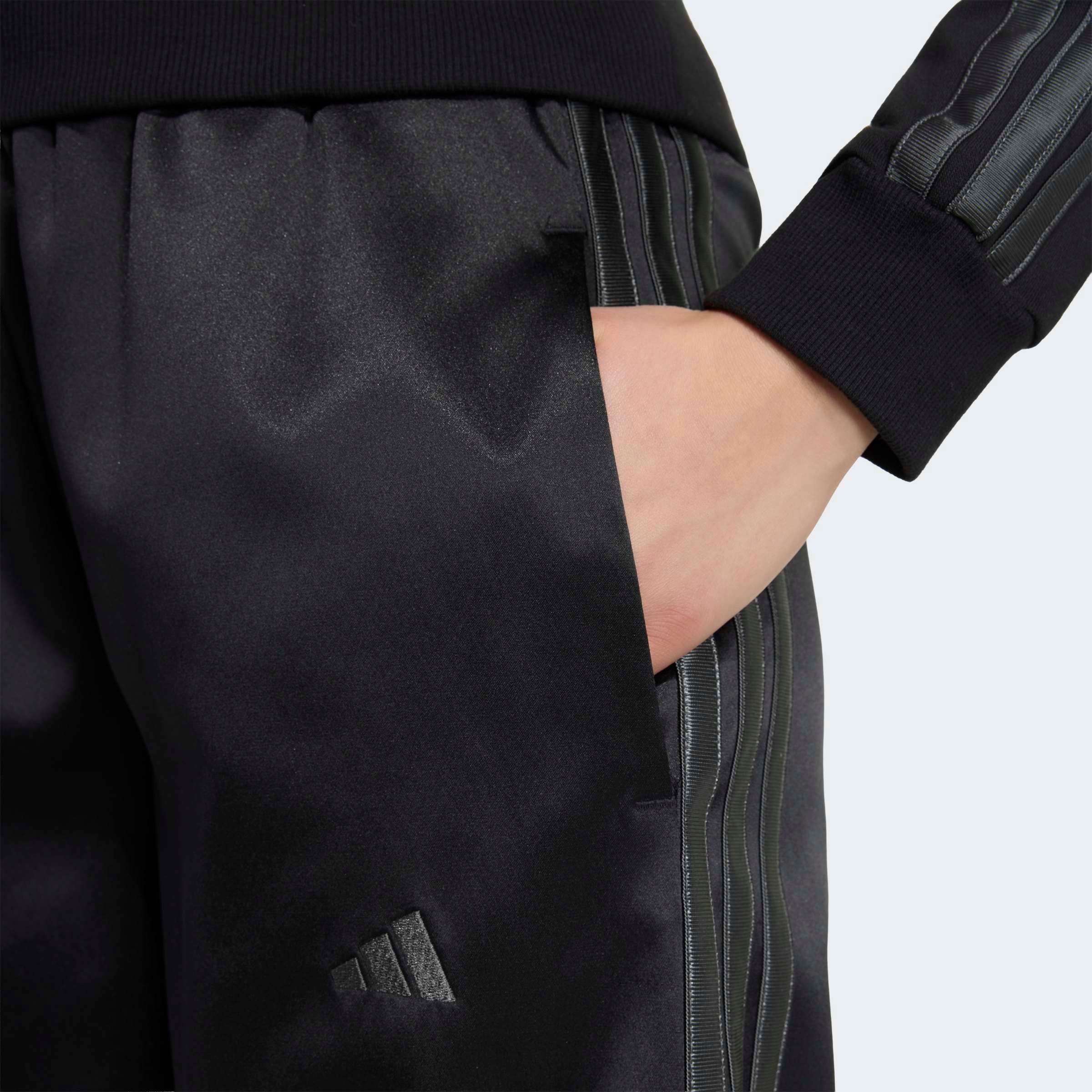 adidas Sportswear Sporthose, WEITES BEIN für Kinder, ohne Verschluss, aus Polyester, mit normal-weiter Passform