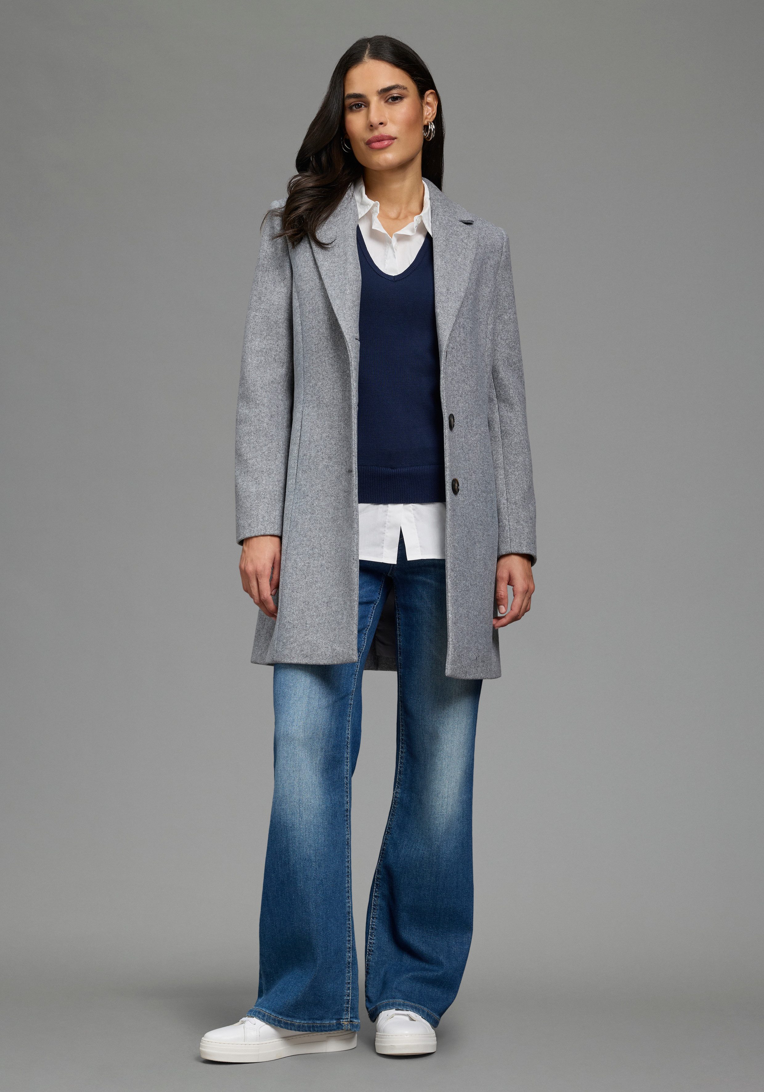 Zum Outfit 11