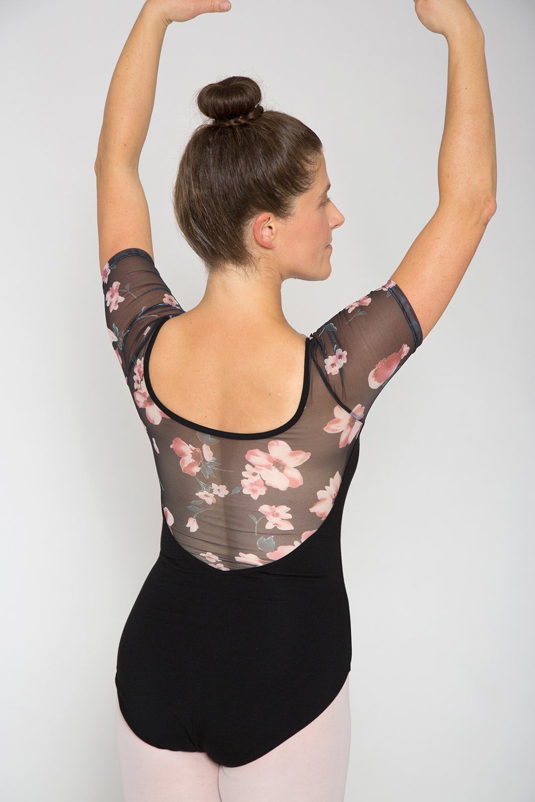 tanzmuster Body Damen Kurzarm Ballett Trikot Diana mit Netzeinsatz Ausschnitt mit eleganter Raffung