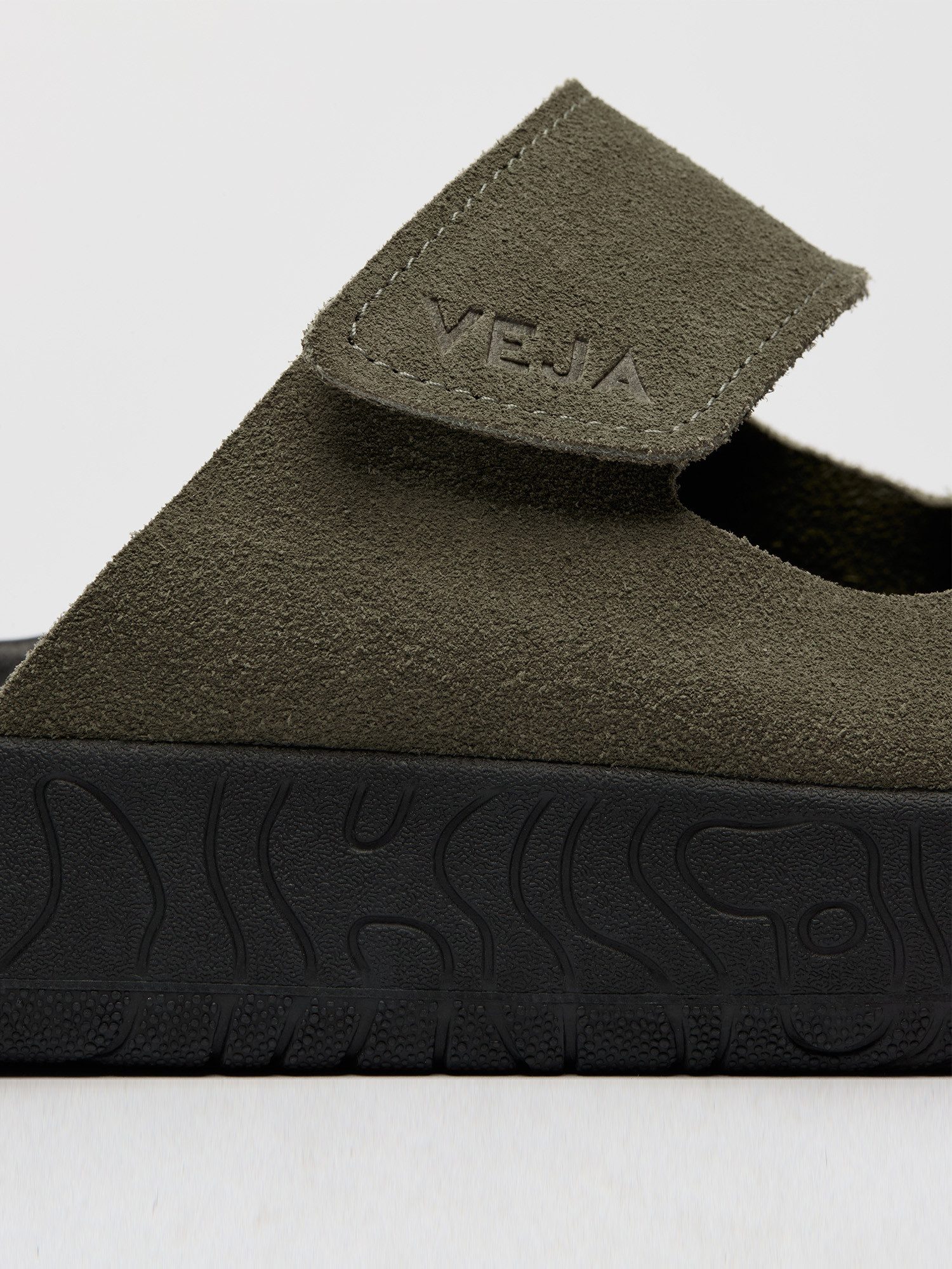 VEJA ETNA Suede Soft Sandale