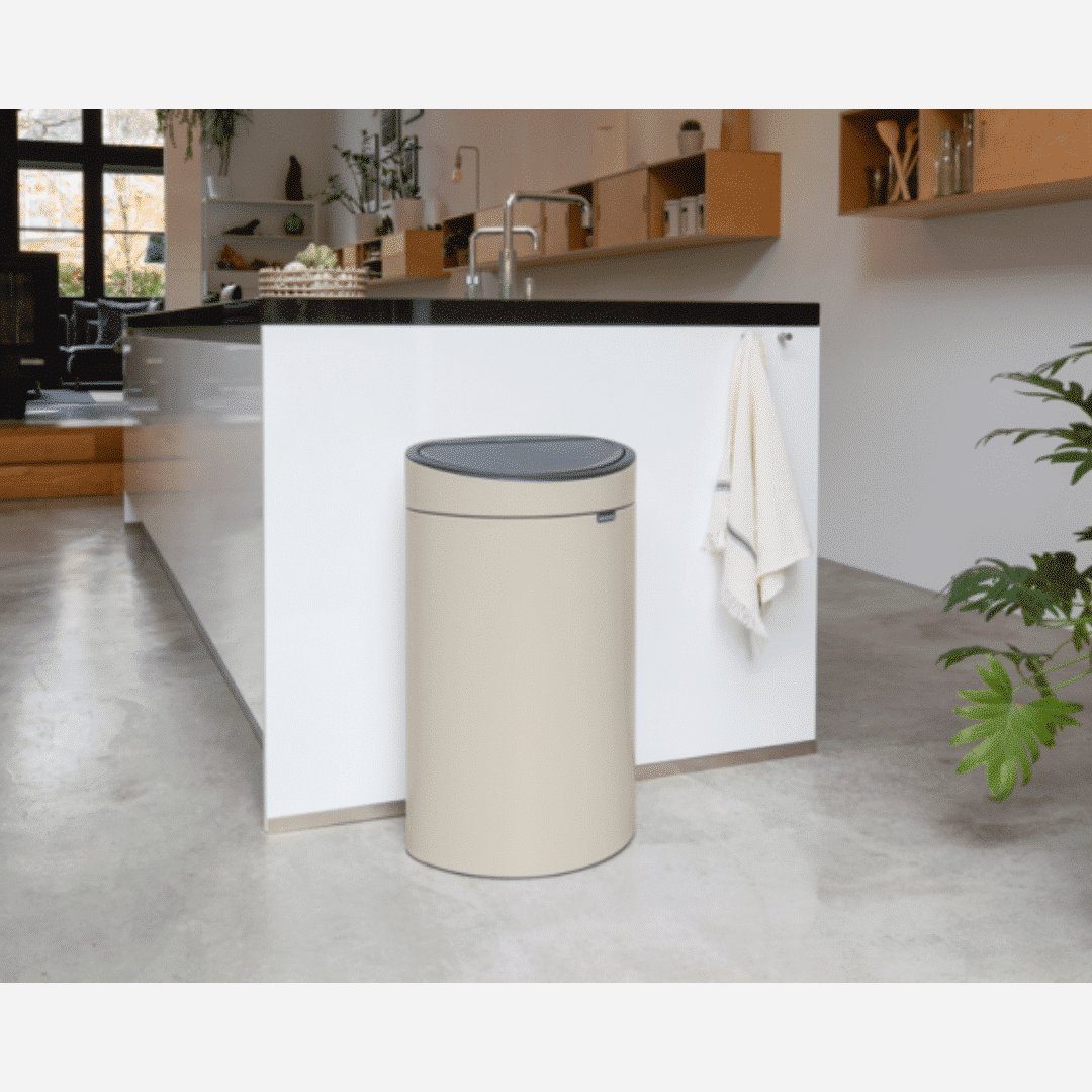 https://i.otto.de/i/otto/e6d60441-1d35-5739-b77c-3acc1eda69a6/brabantia-muelleimer-abfalleimer-touch-bin-40l-beige.jpg?$formatz$