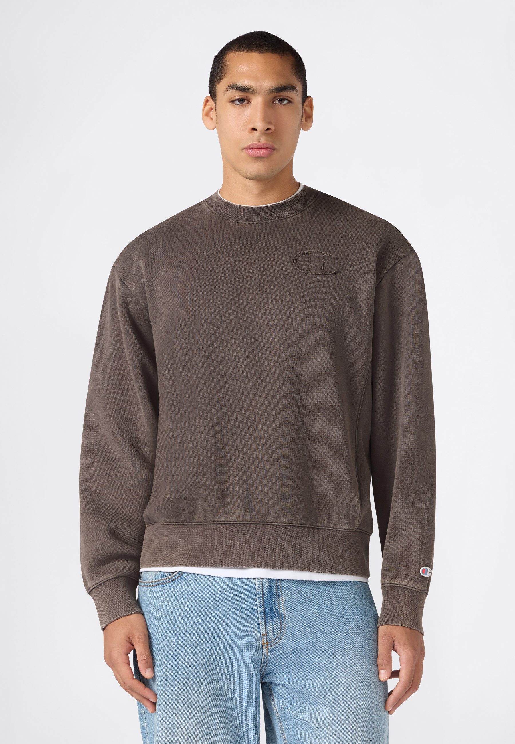 Champion Sweatshirt SPORTWEAR CREWNECK Relax Fit Washed mit sportlichem Stil, aus Baumwolle und Polyester, Relax Fit