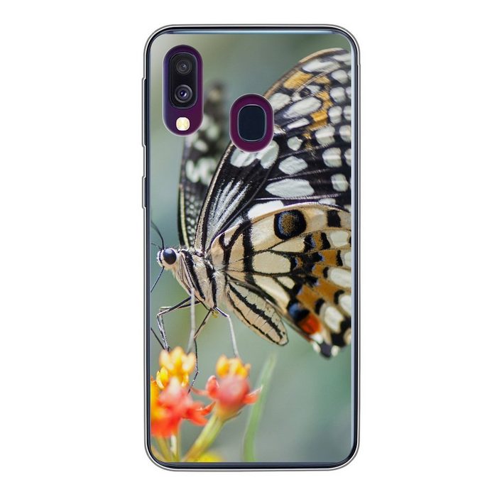 MuchoWow Handyhülle Seiten Schmetterling auf Blume Handyhülle Samsung Galaxy A40 Smartphone-Bumper Print Handy