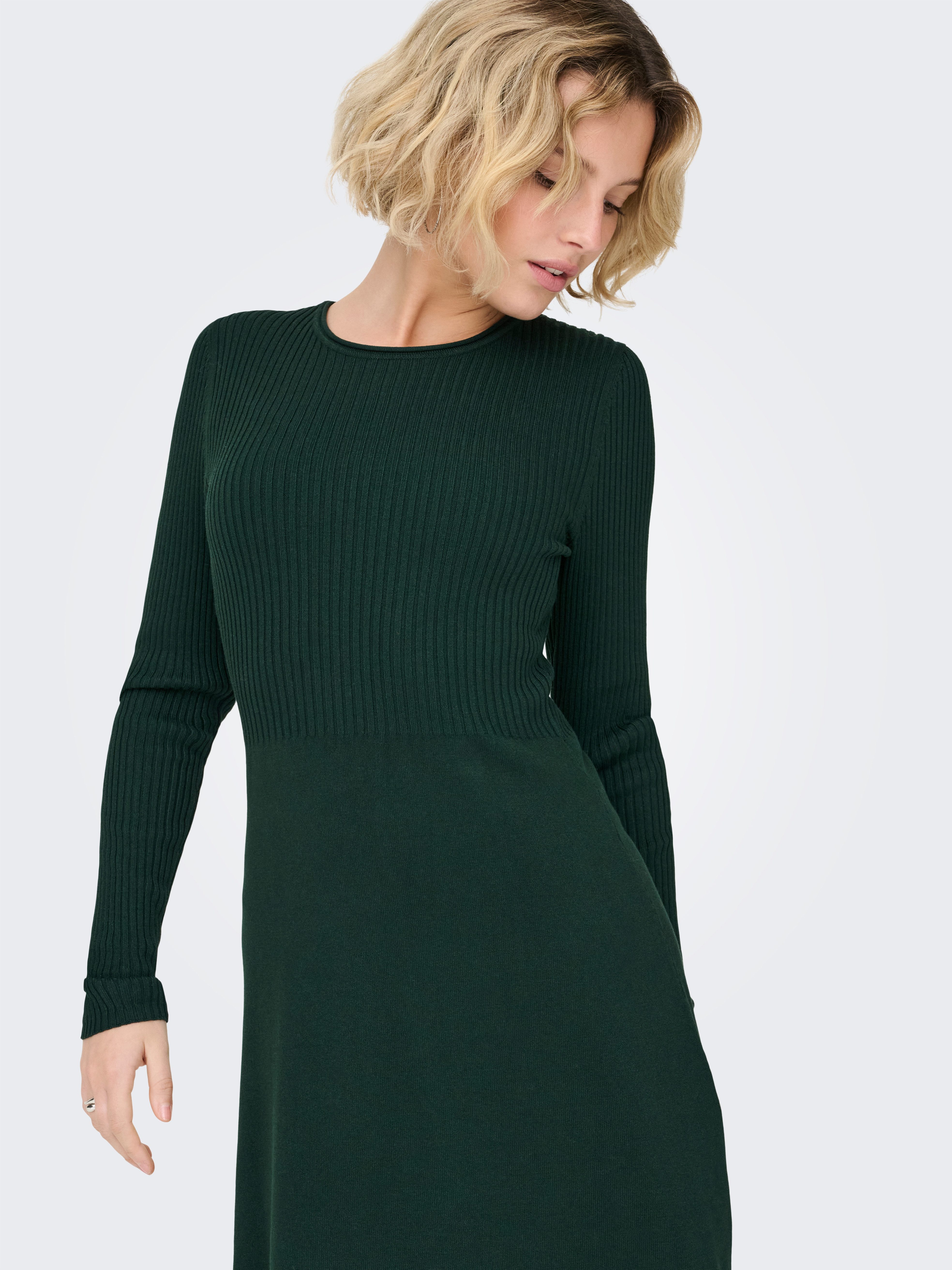 ONLY Minikleid ONLMISTY LIFE LS O-NECK RIB DRES EX KNT Viskosemischung, regular fit, Rundhals
